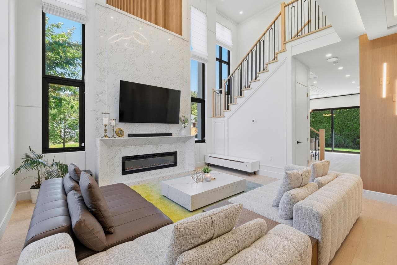 1946 143a Street, Surrey, V4A 7T1 — photo 5