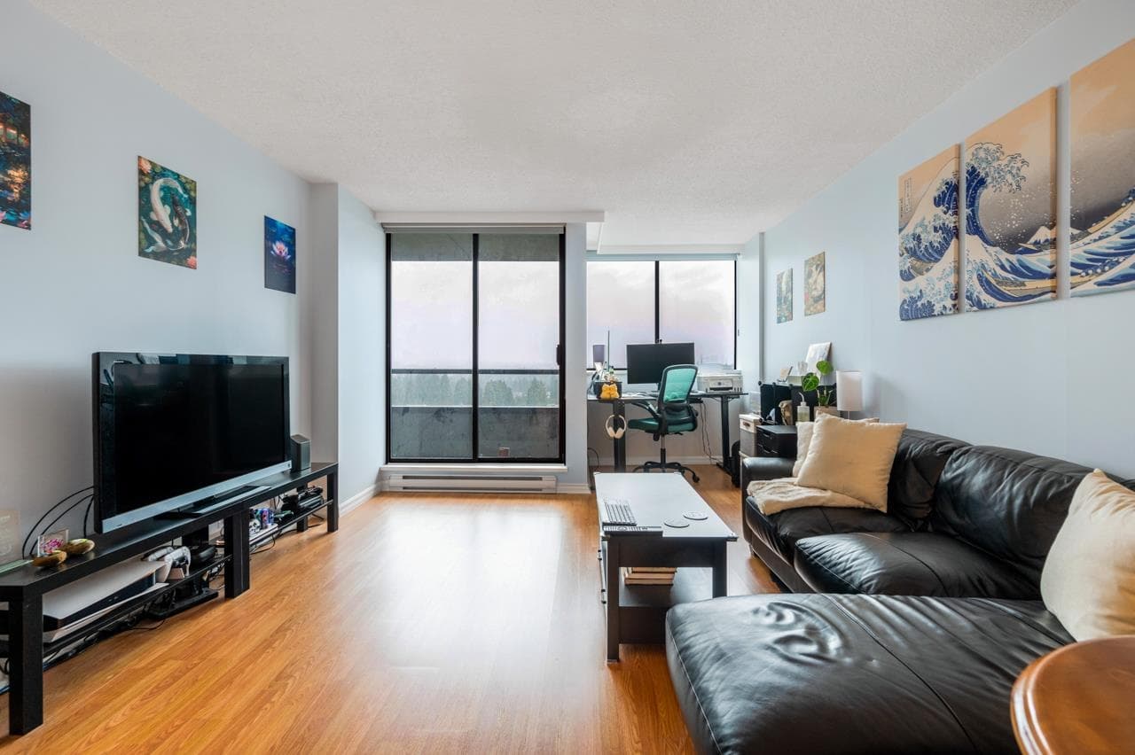 1205 - 3970 Carrigan Court, Burnaby, V3N 4S5 — photo 1