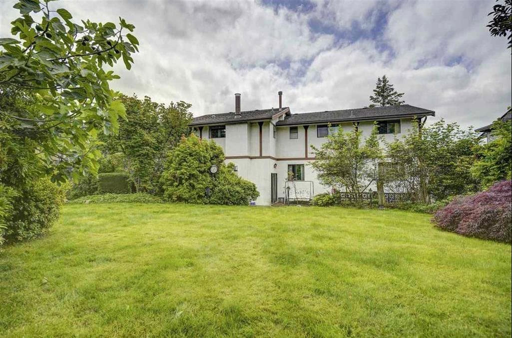 5755 Monarch Street, Burnaby, V5G 2A2 — photo 2