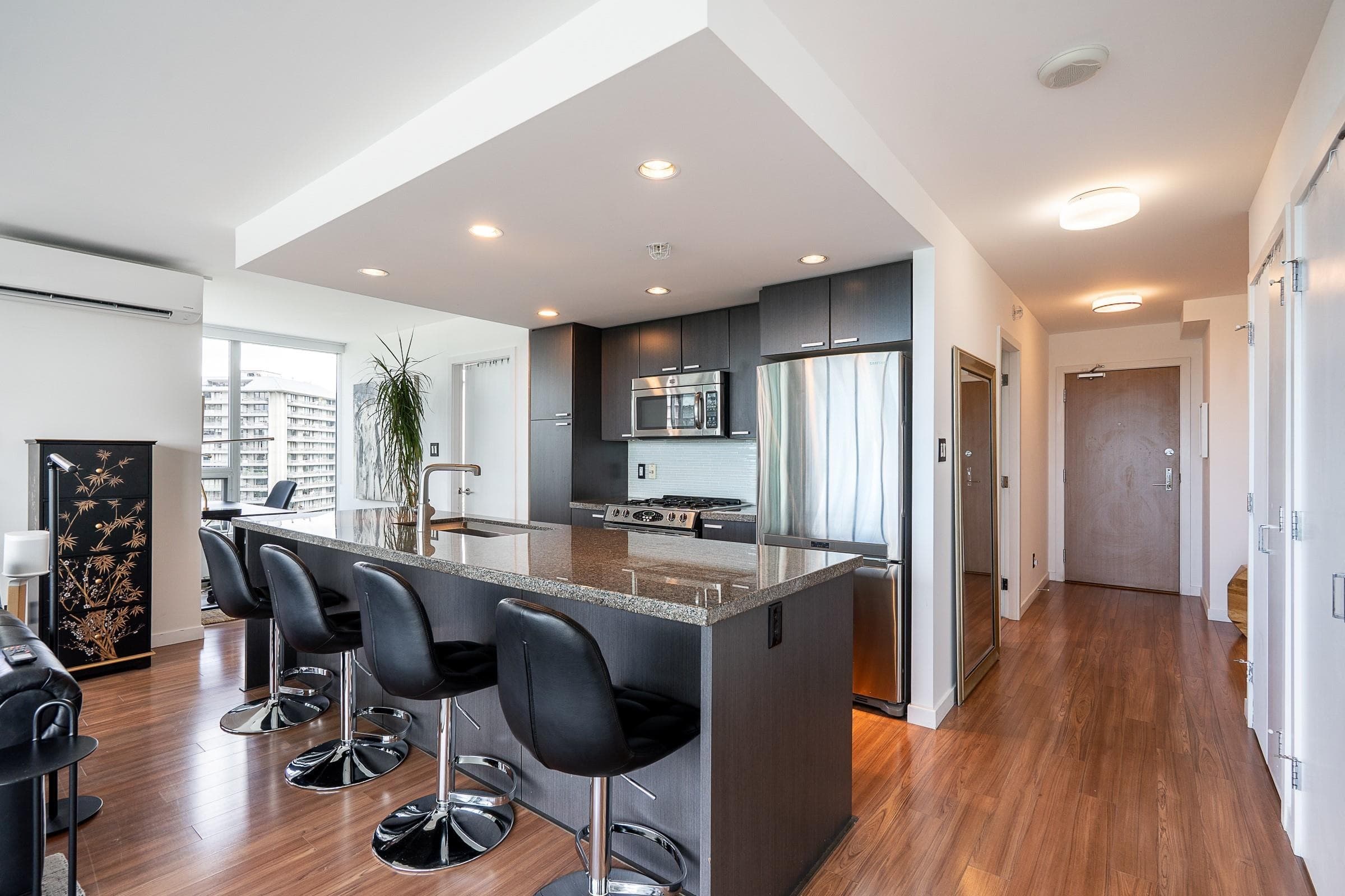 1904 - 2200 Douglas Road, Burnaby, V5C 0G8 — photo 4