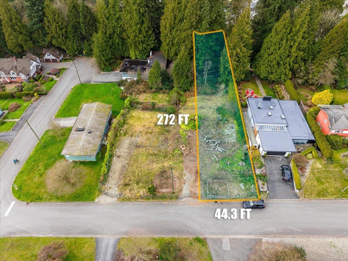 360 Duncan Street, Coquitlam, V3K 5B5 — photo 2