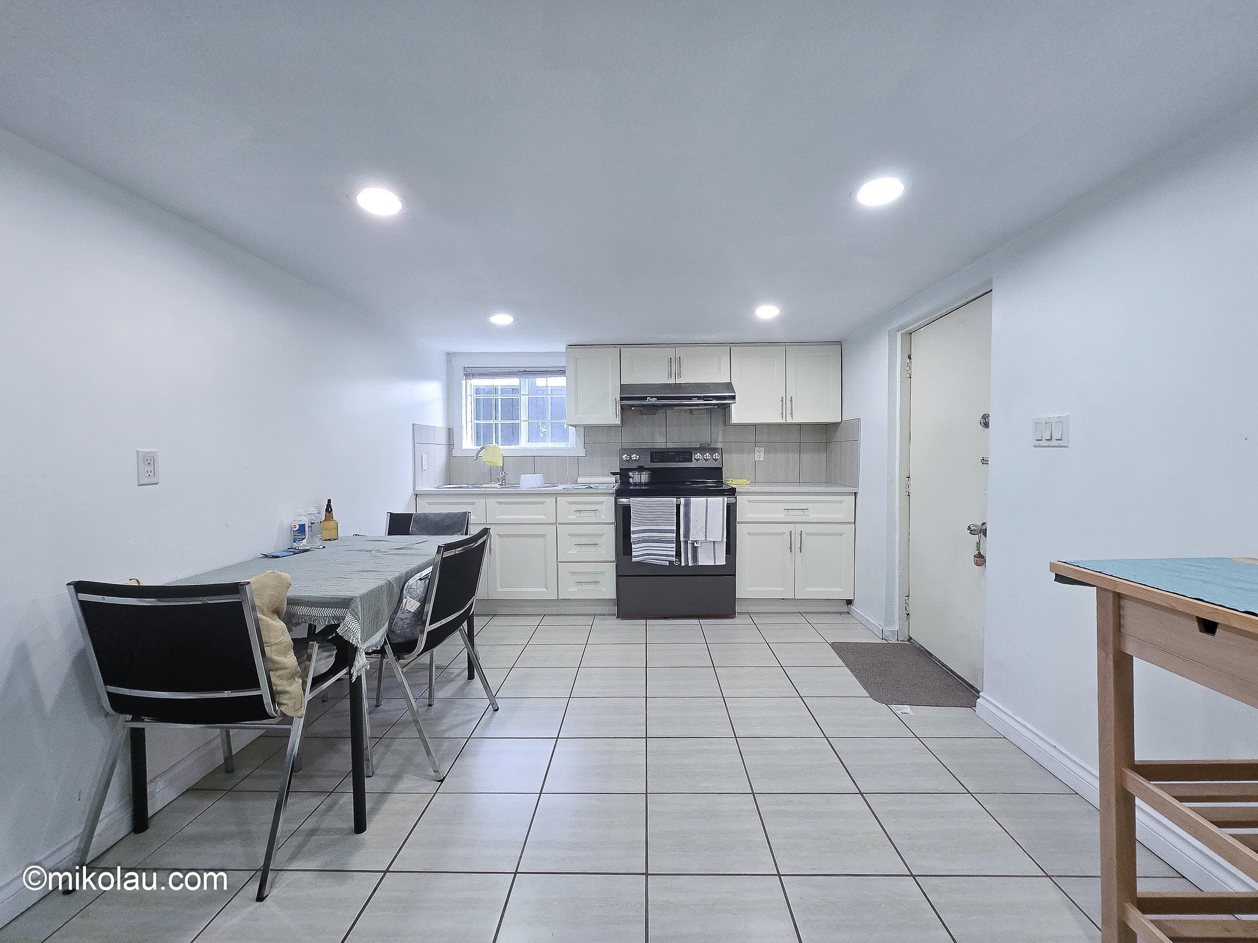 1xx Gilmore Ave, Burnaby