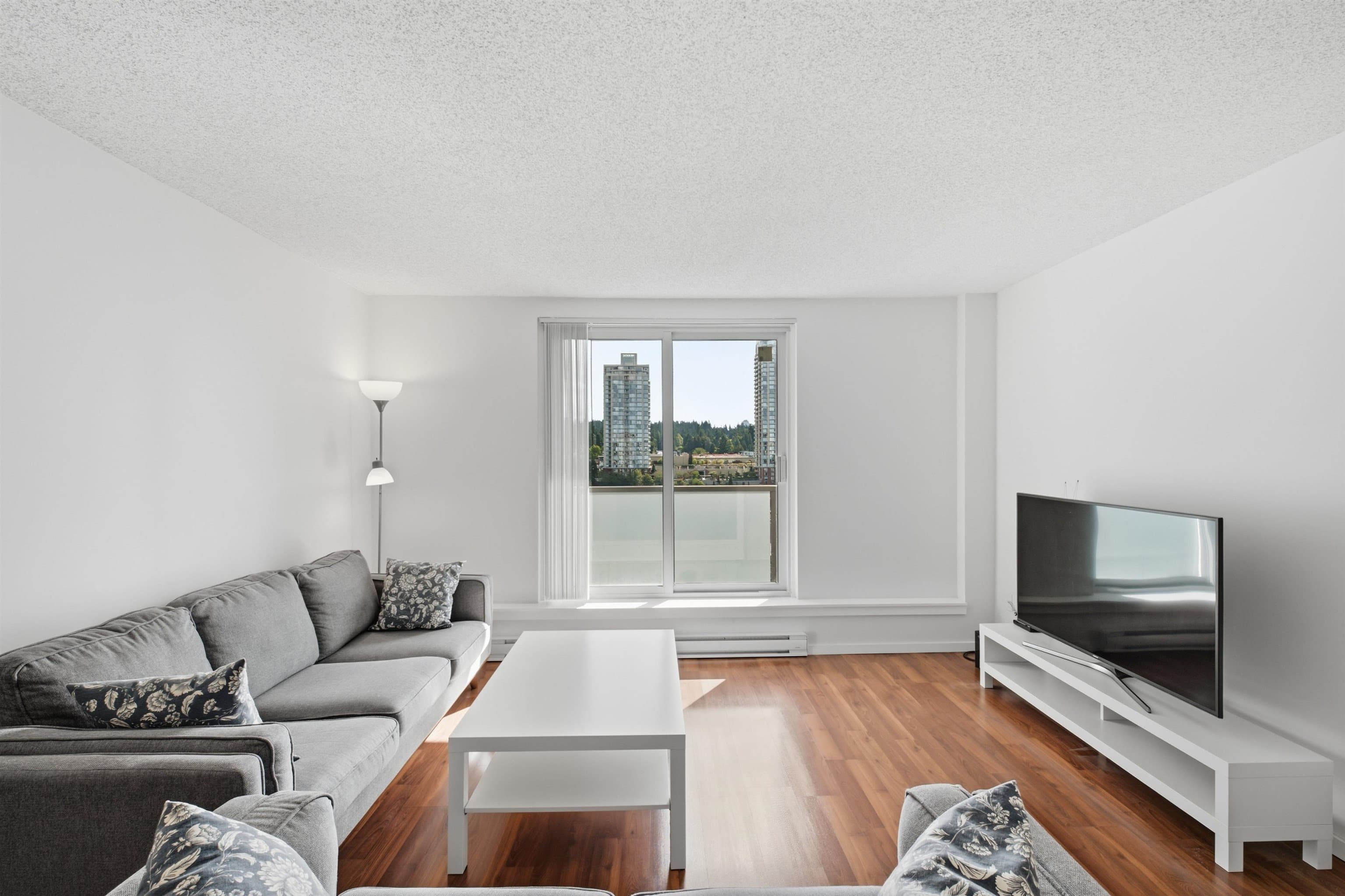 1602 - 9541 Erickson Drive, Burnaby, V3J 7N8 — photo 5