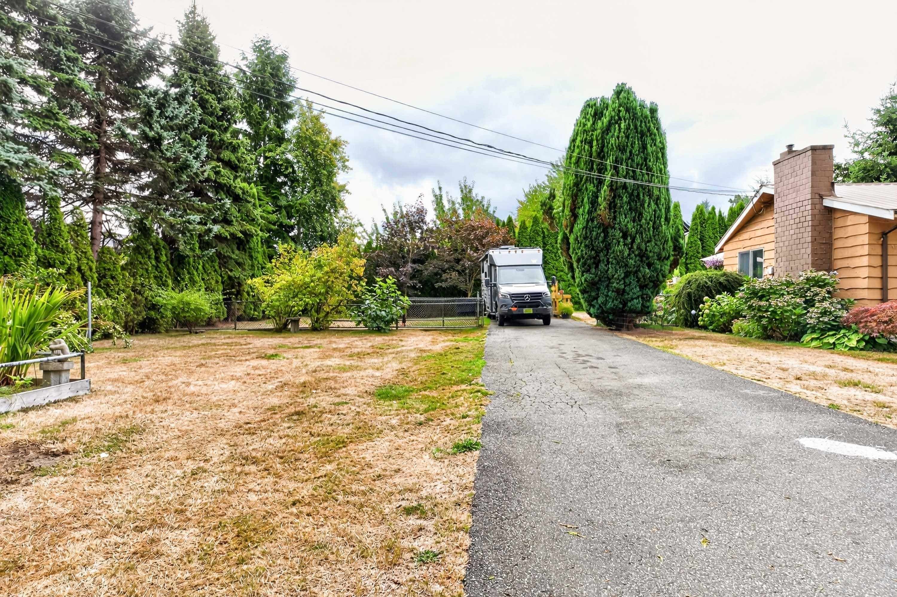 17180 4 Avenue, Surrey, V3Z 9P6 — photo 2