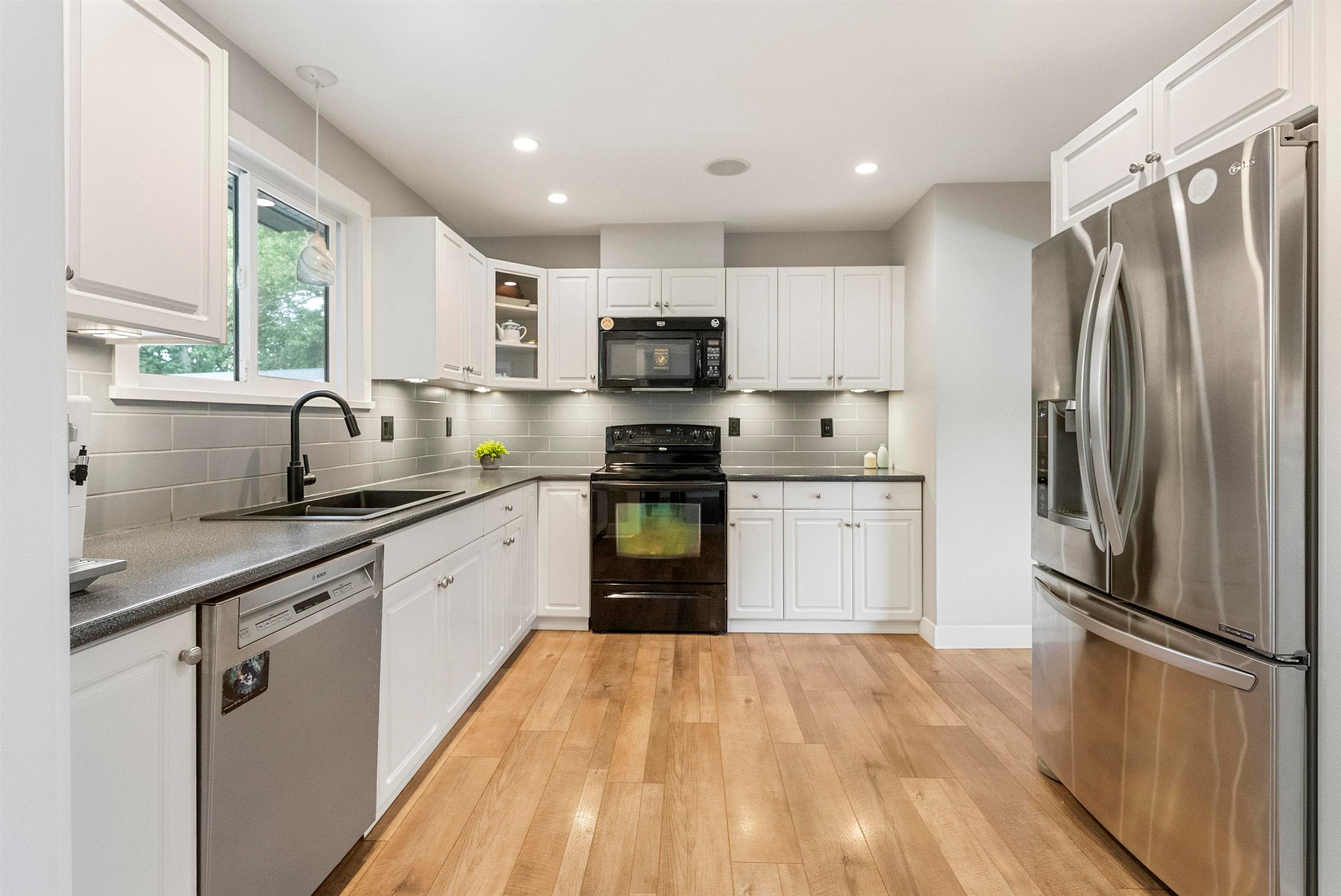 3499 Wright Street, Abbotsford, V2S 6B3 — photo 4