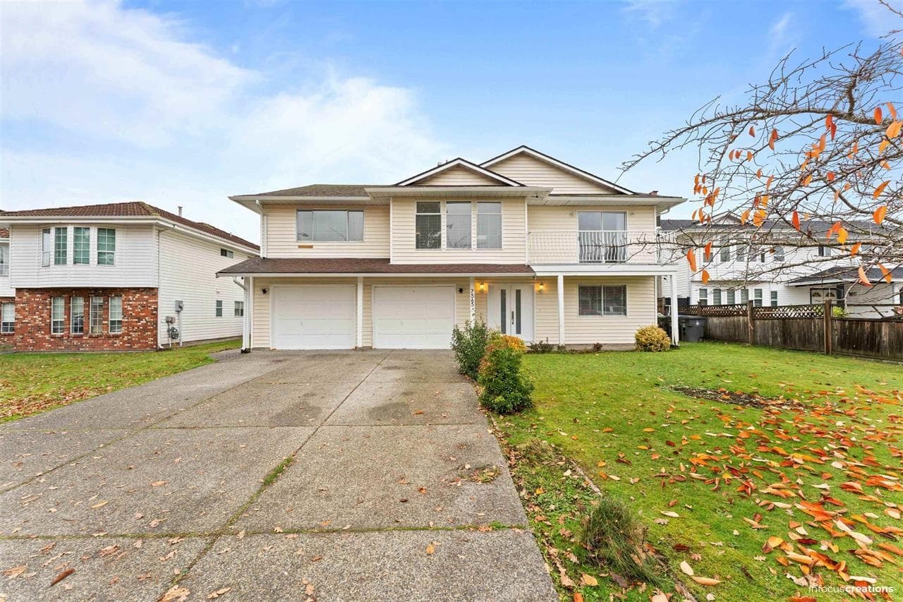 7565 123a Street, Surrey, V3W 9P6 — photo 1