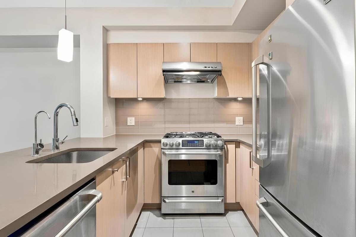 113 - 10033 River Drive, Richmond, V6X 0L1 — photo 2