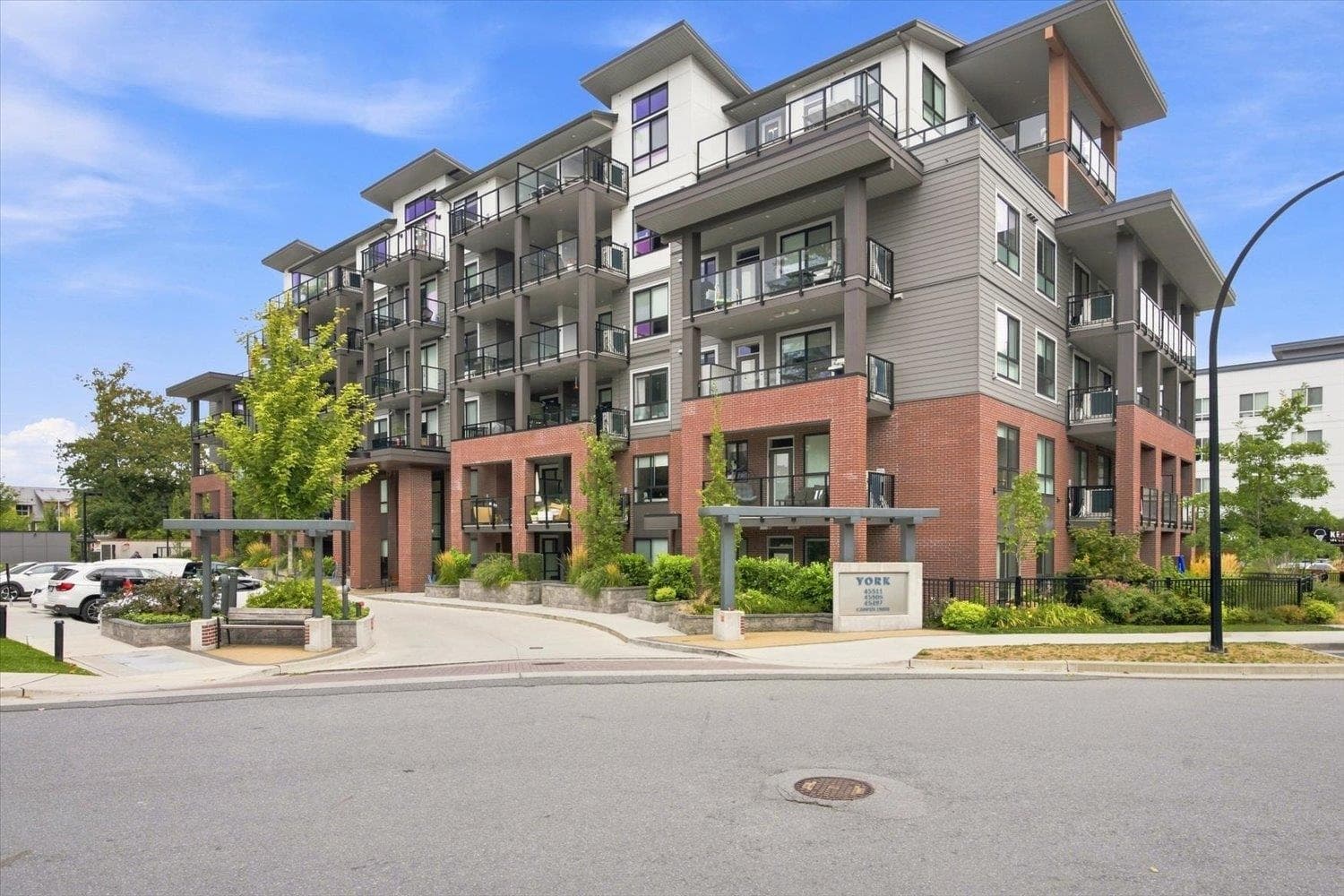 410 - 45511 Campus Drive, Chilliwack, V2R 6K8 — photo 3