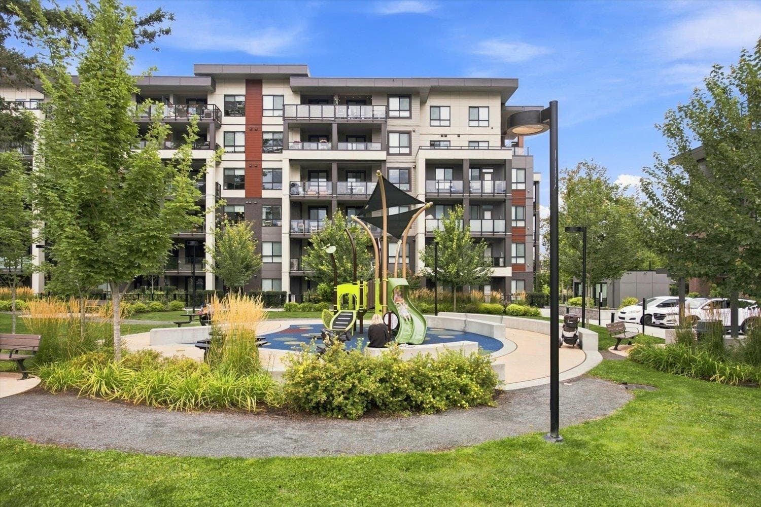 410 - 45511 Campus Drive, Chilliwack, V2R 6K8 — photo 1