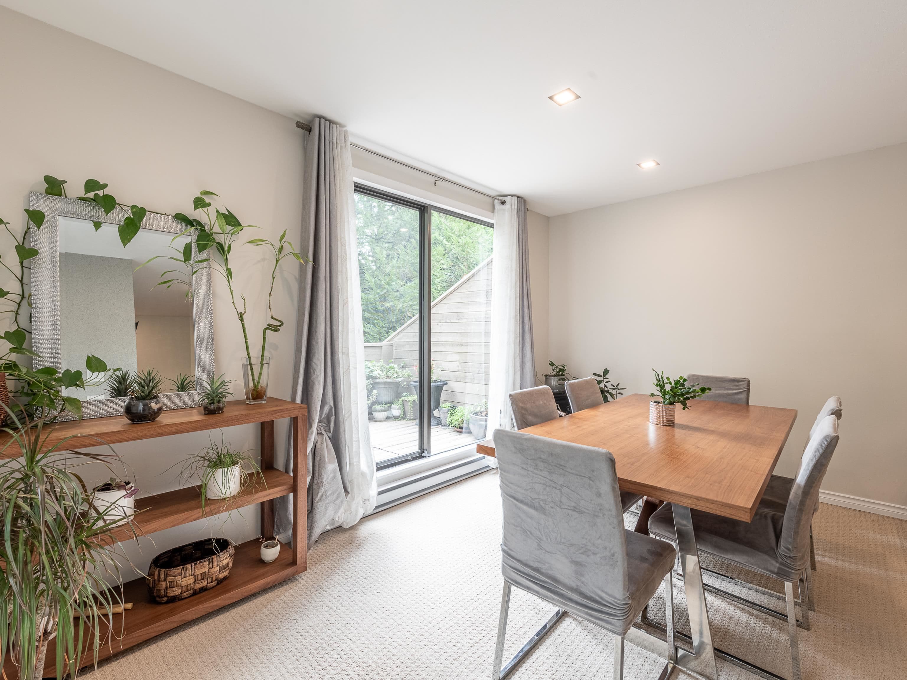 201 - 9152 Saturna Drive, Burnaby, V3J 7K2 — photo 3