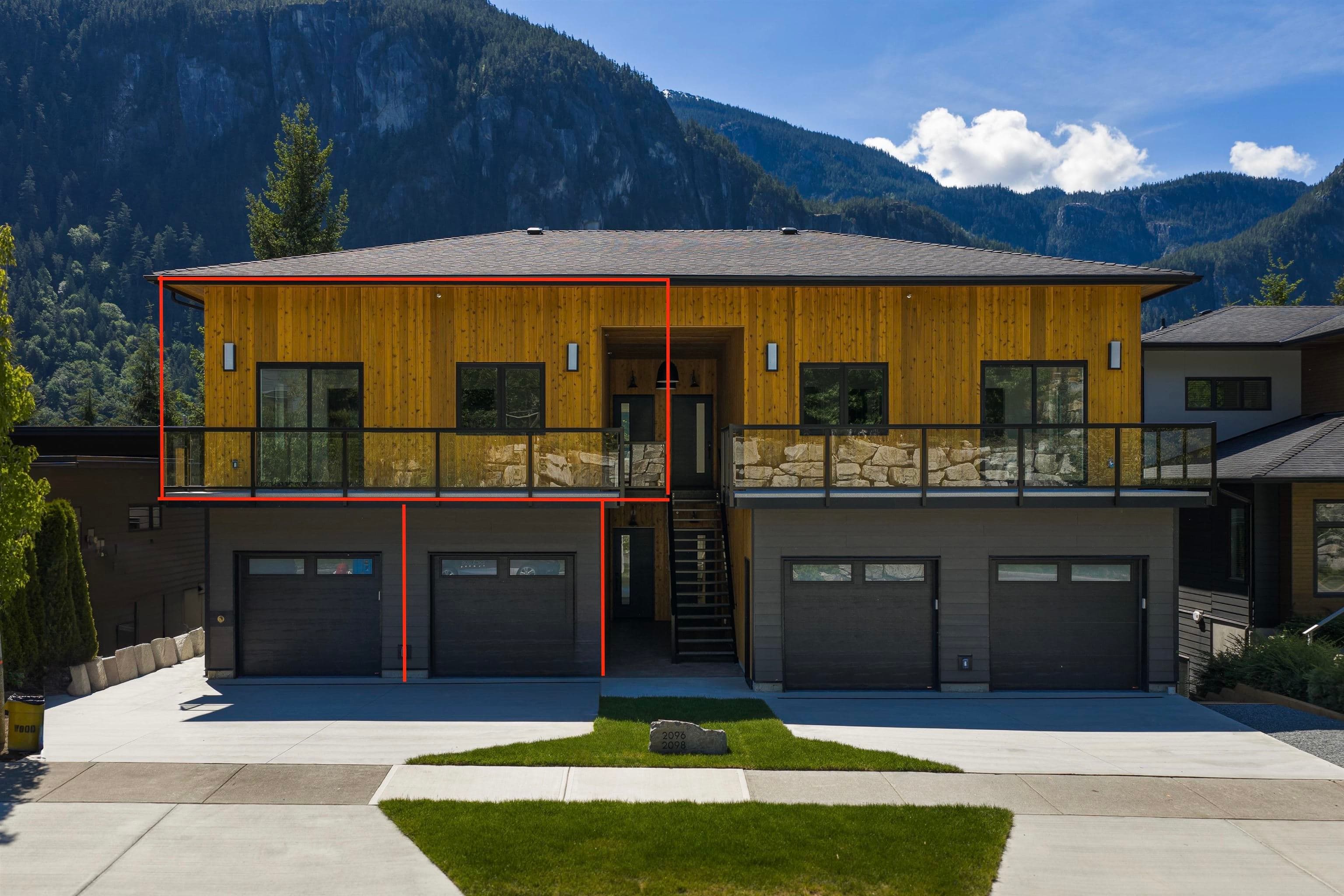 2 - 2098 Crumpit Woods Drive, Squamish, V8B 0T6 — photo 1