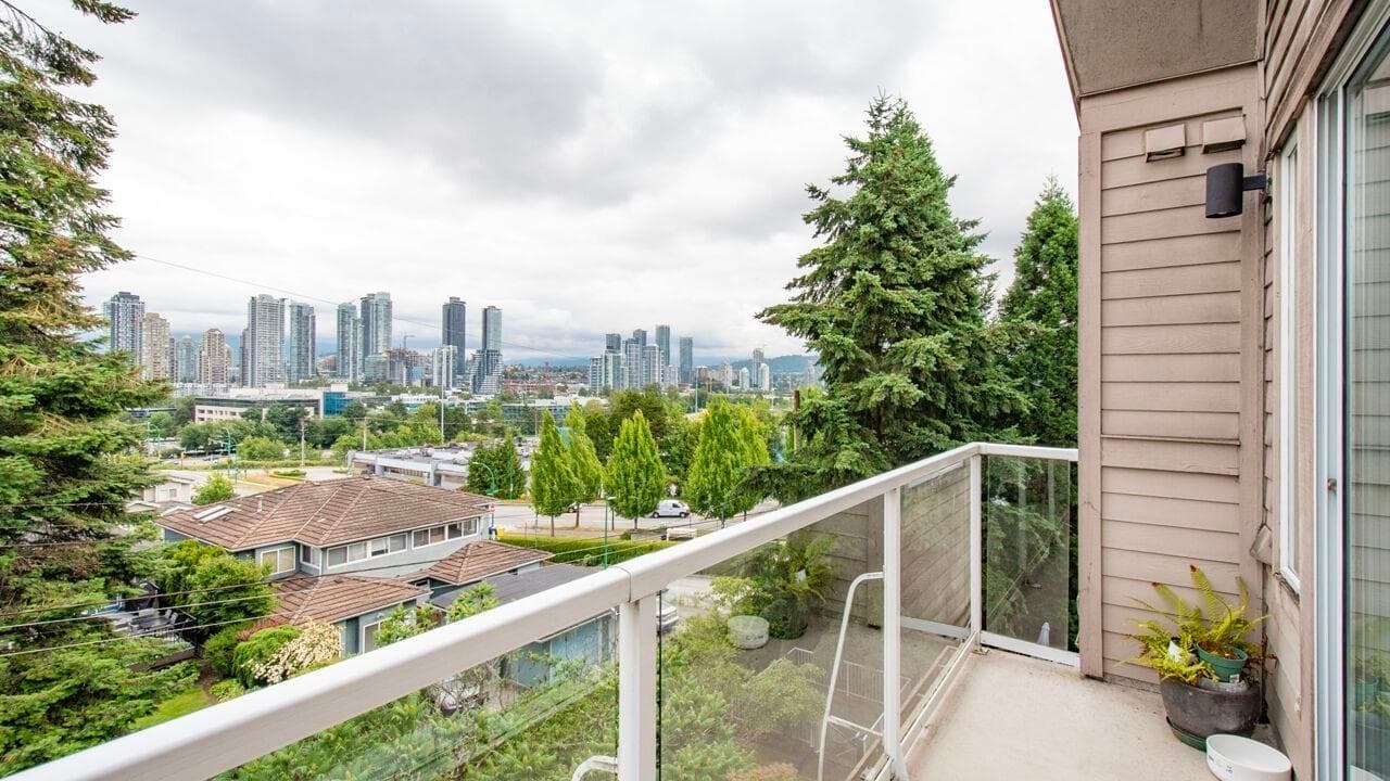402 - 4181 Norfolk Street, Burnaby, V5G 1E8 — photo 2
