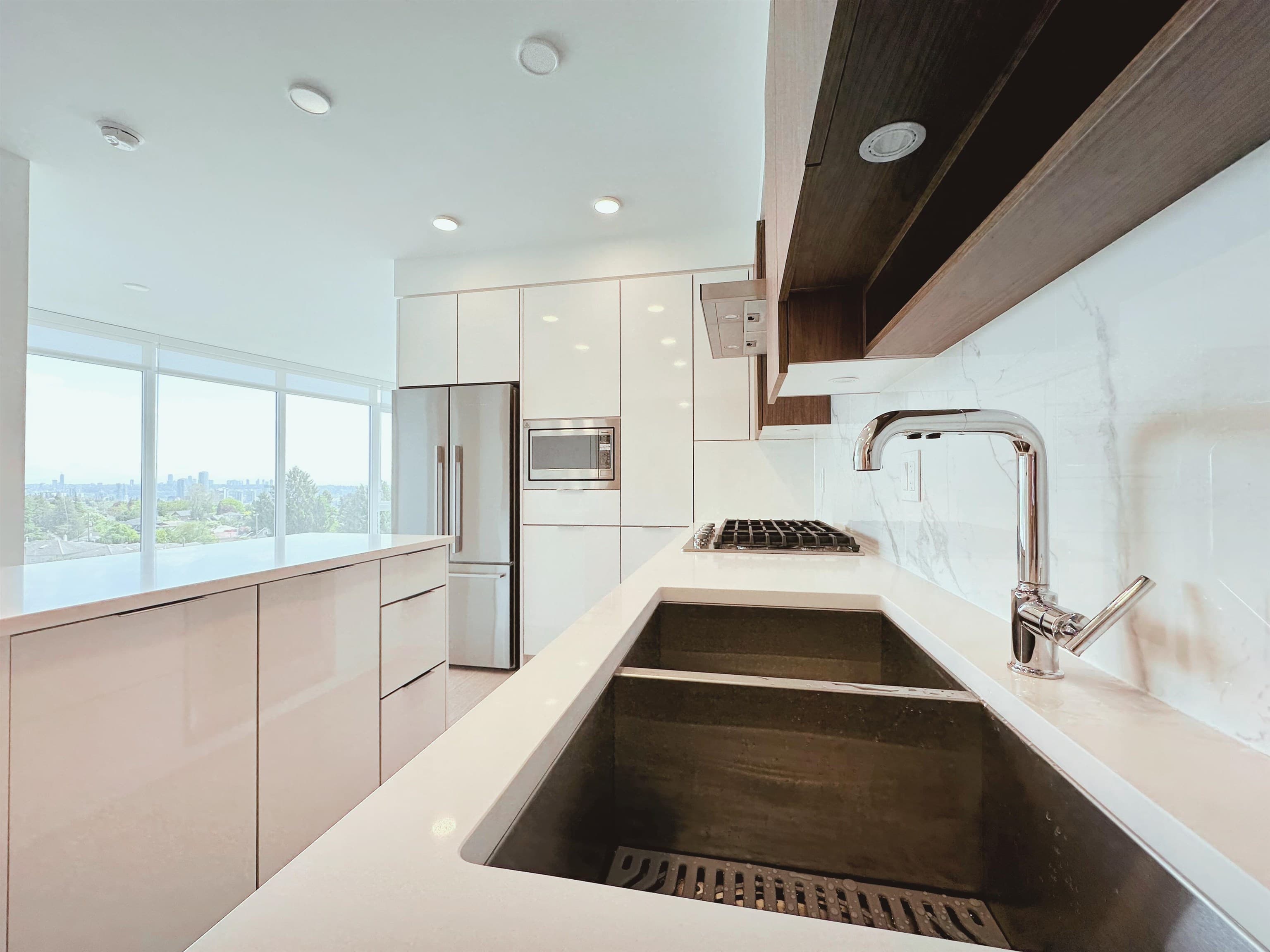 601 - 7799 Park Crescent, Burnaby, V3N 0J7 — photo 3