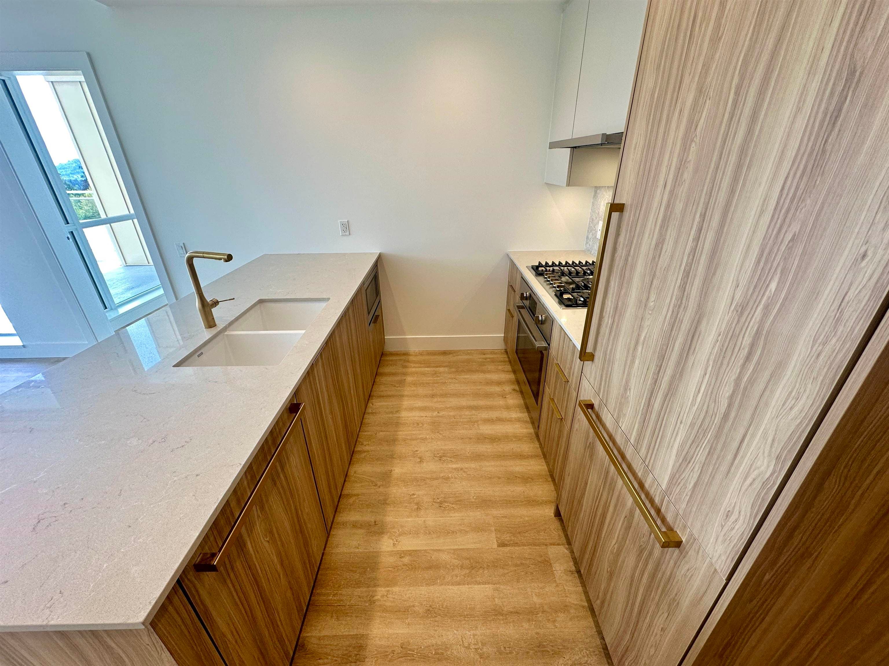 1004 - 2375 Emery Court, North Vancouver, V7J 0E9 — photo 3