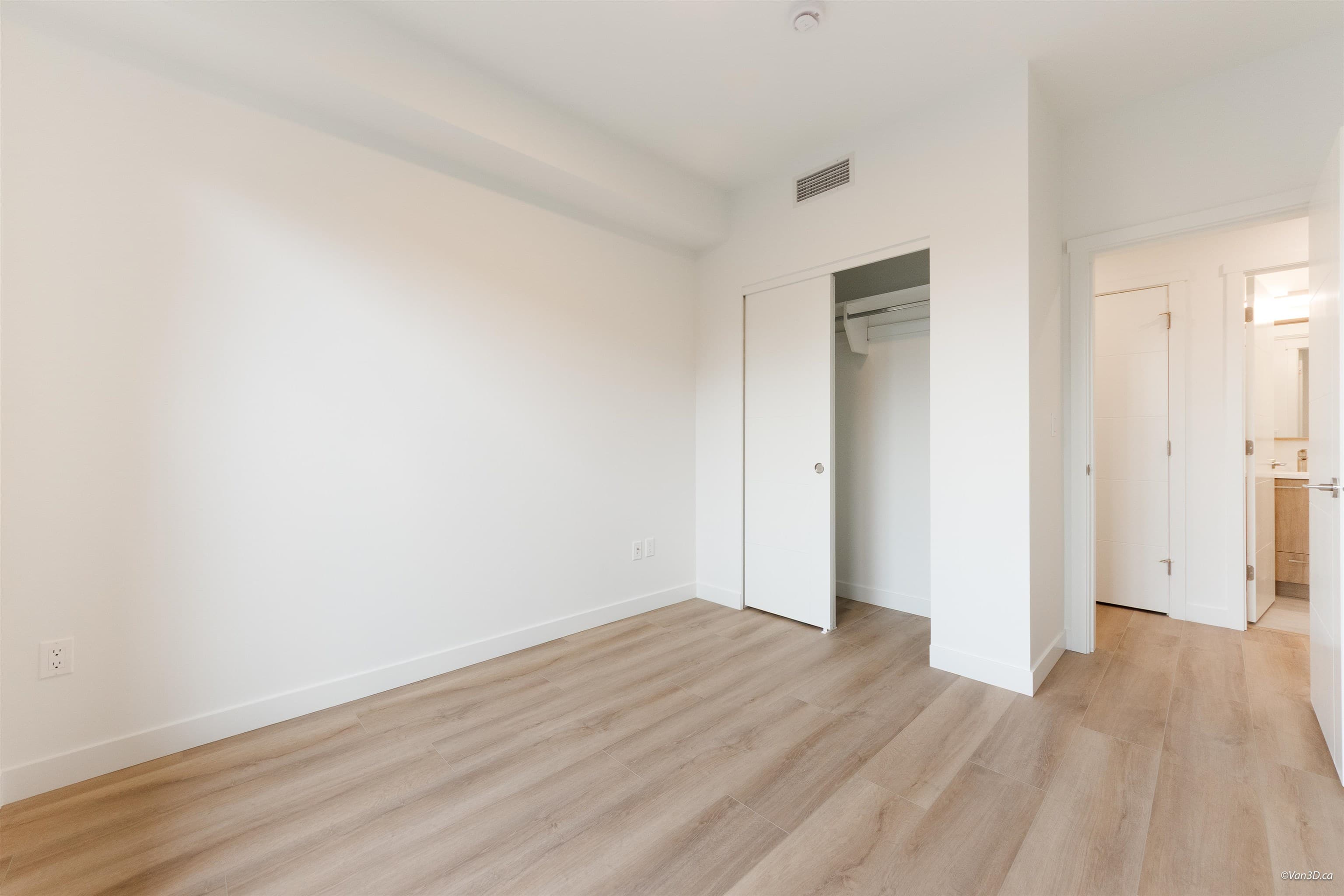 602 - 601 Rochester Avenue, Coquitlam, V3K 0K2 — photo 4