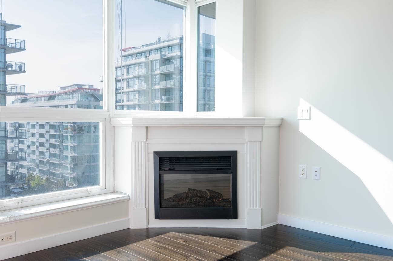 704 - 188 E Esplanade, North Vancouver, V7L 4Y1 — photo 3