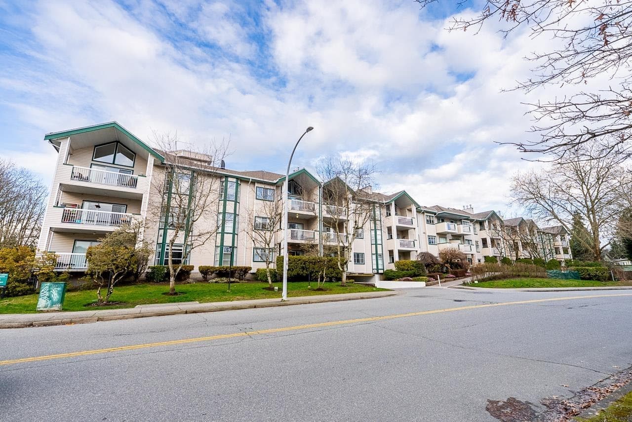 302 - 13911 70 Avenue, Surrey
