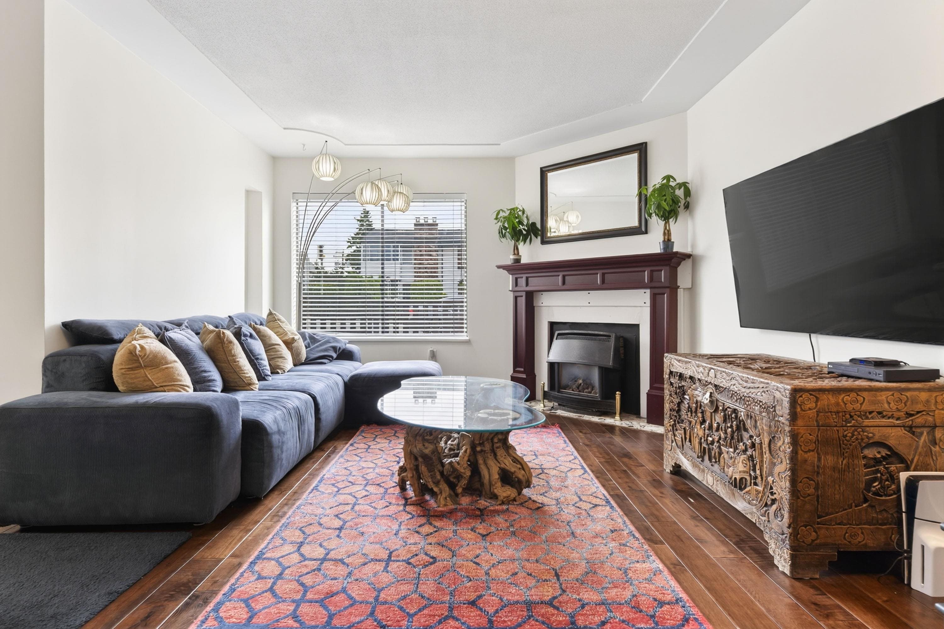 102 - 1424 Martin Street, White Rock, V4B 3W7 — photo 2