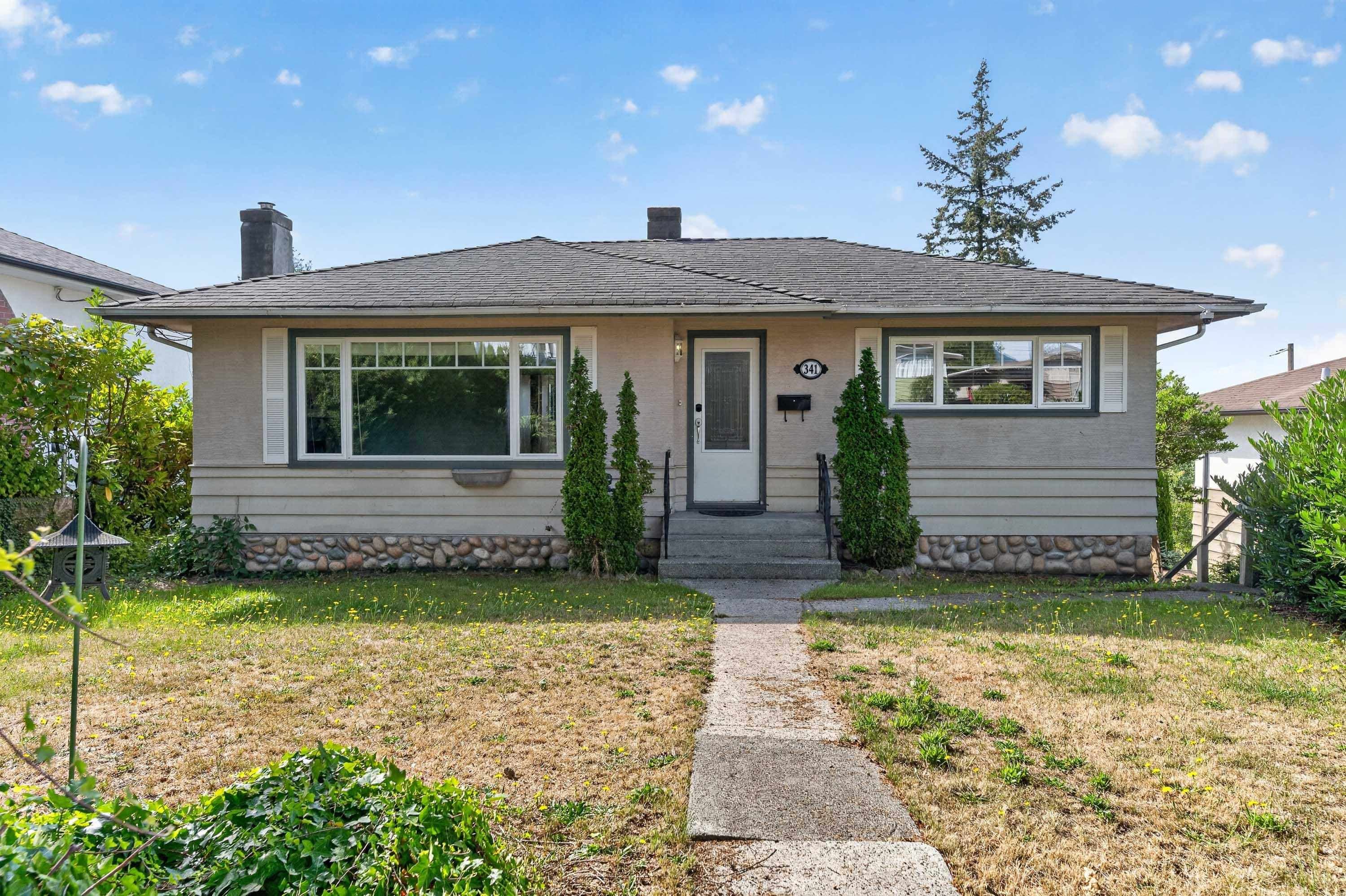 341 W 24th Street, North Vancouver, V7M 2C7 — photo 1