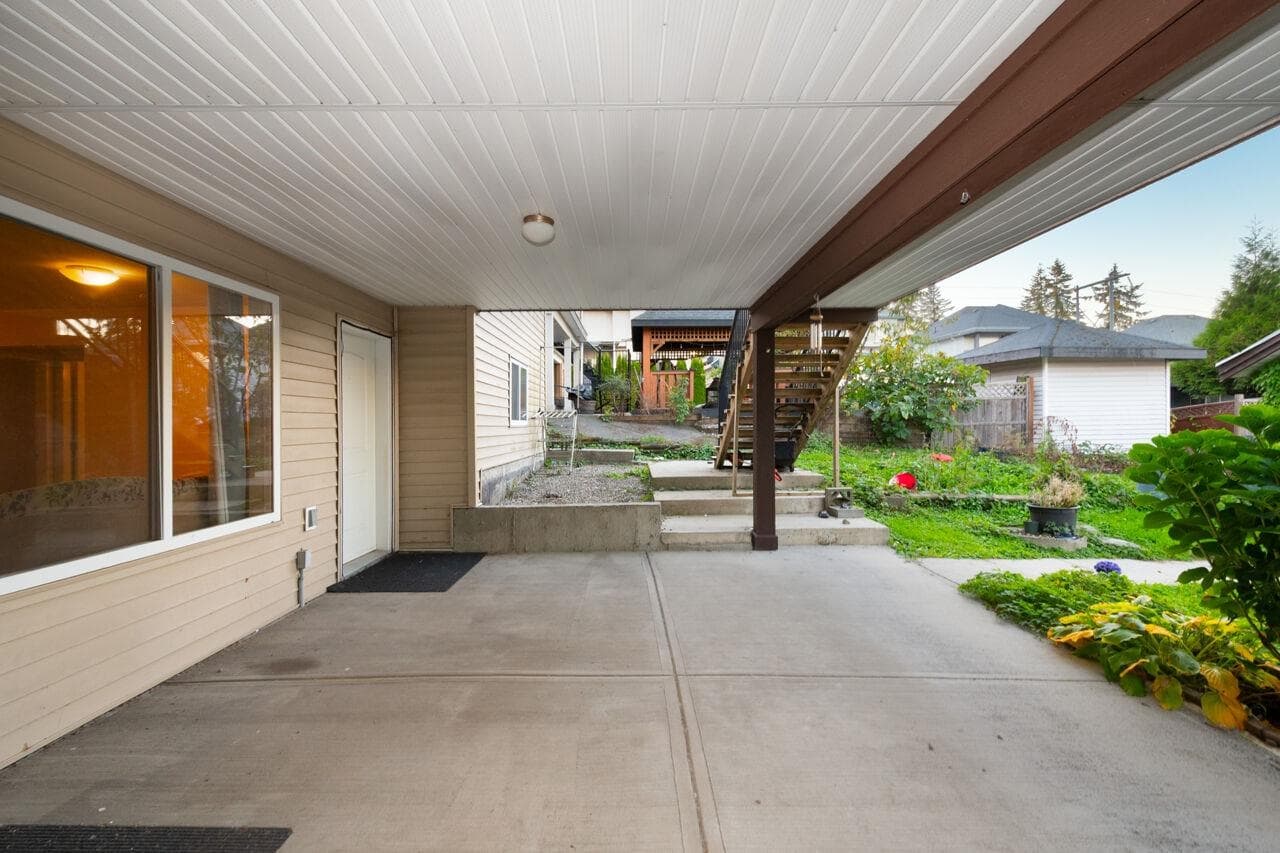 Lower - 14229 114 Avenue, Surrey, V3R 1P2 — photo 2