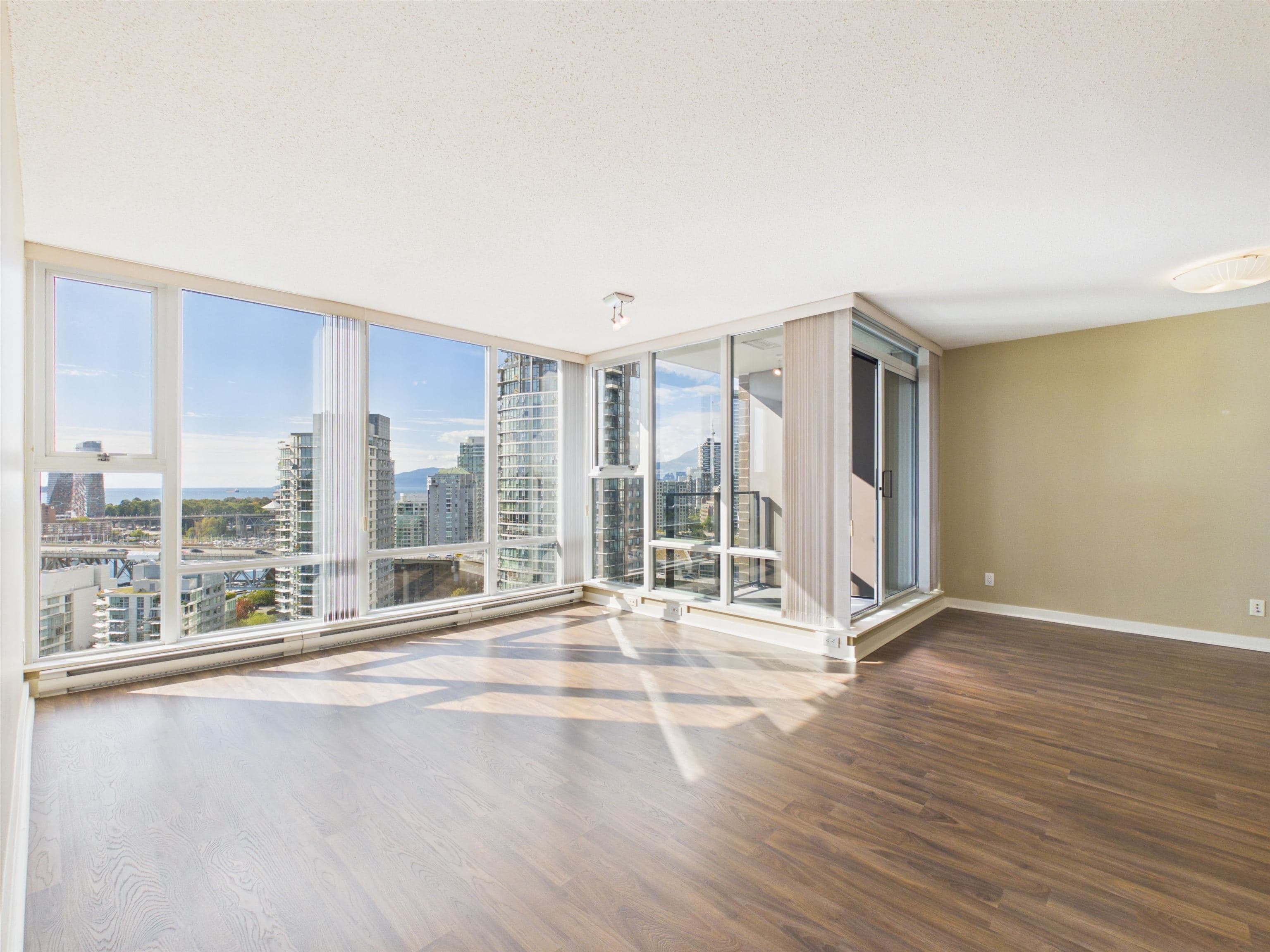 2505 455 Beach Crescent, Vancouver, V6Z 3E5 — photo 3