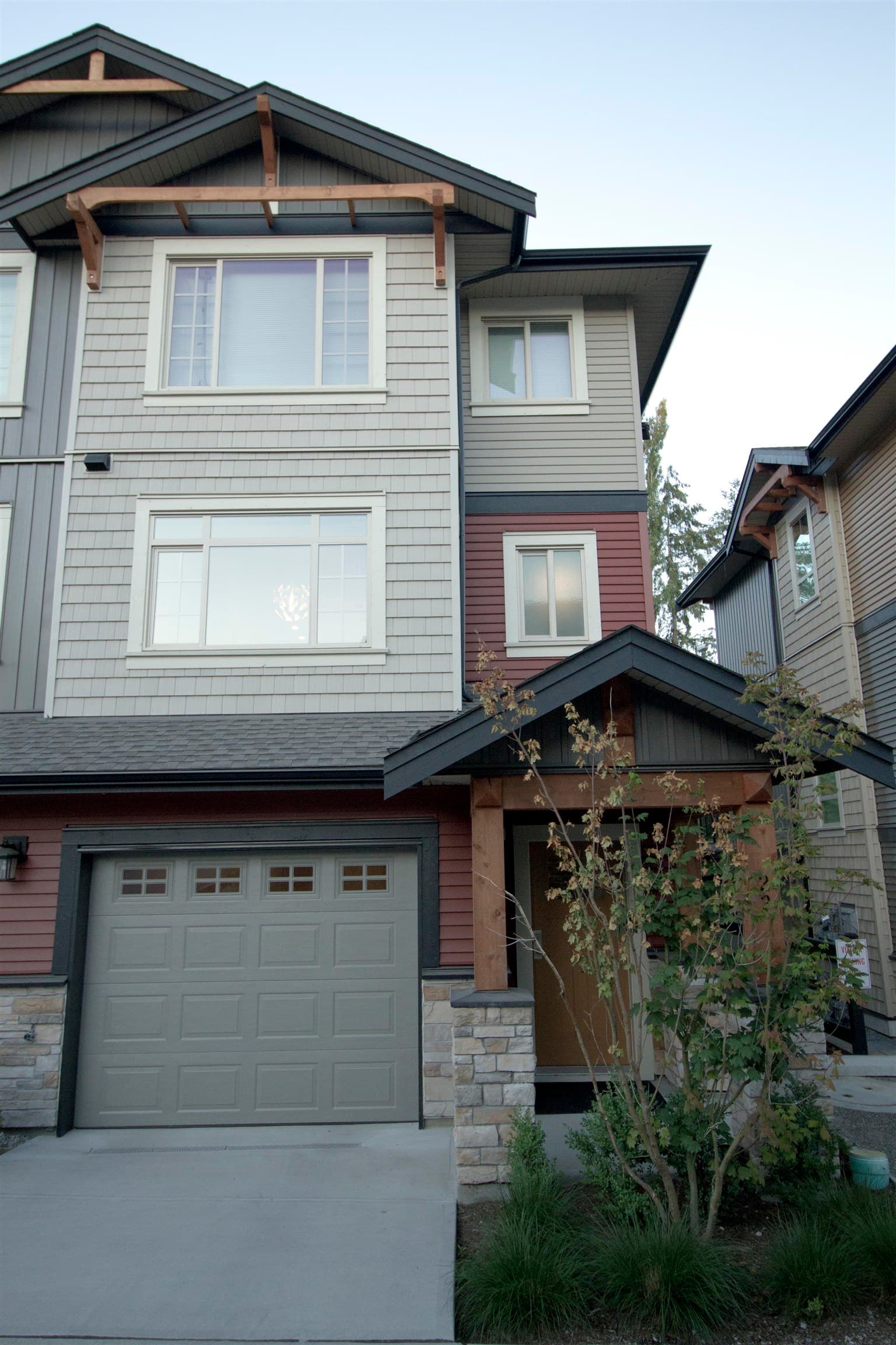 22 - 11305 240 Street, Maple Ridge