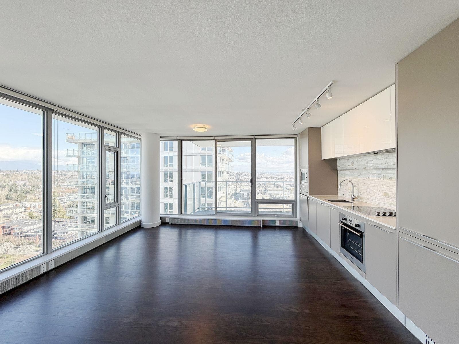 25F - 8131 Nunavut Lane, Vancouver, V5X 0E2 — photo 2