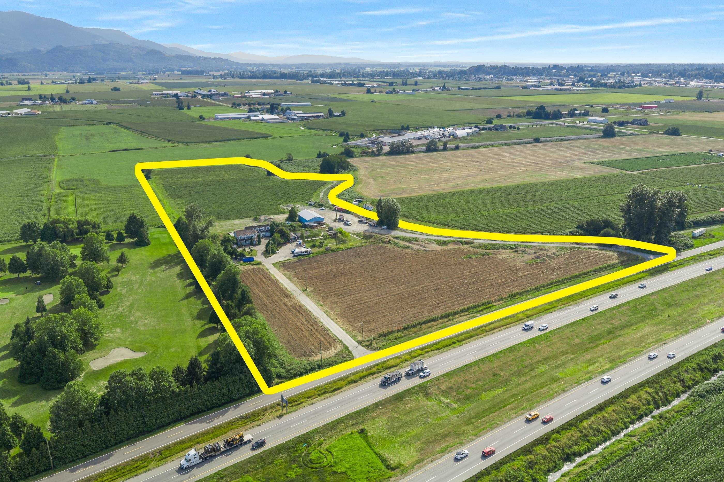 35826 South Parallel Road, Abbotsford, V3G 2K4 — photo 1