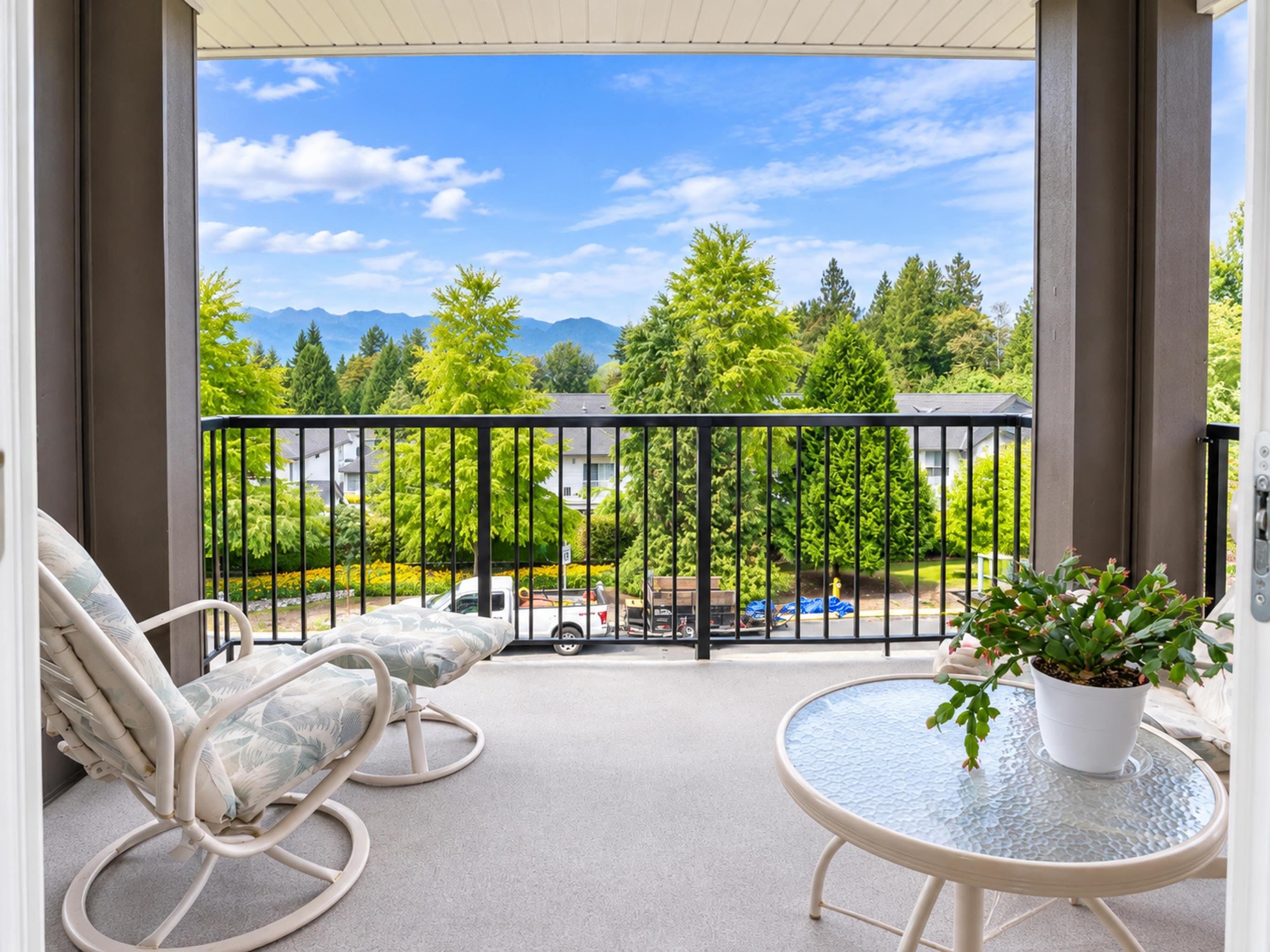 326 - 12258 224th Street, Maple Ridge, V2X 8Y7 — photo 1