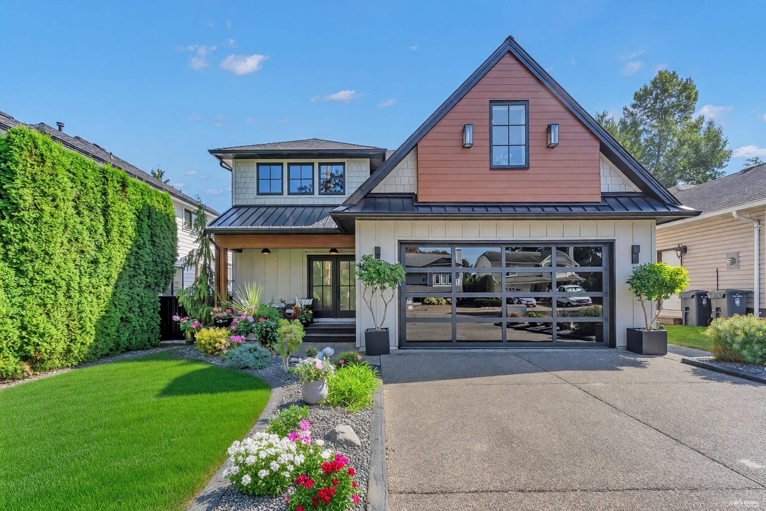 9432 210 Street, Langley, V1M 1W2 — photo 1