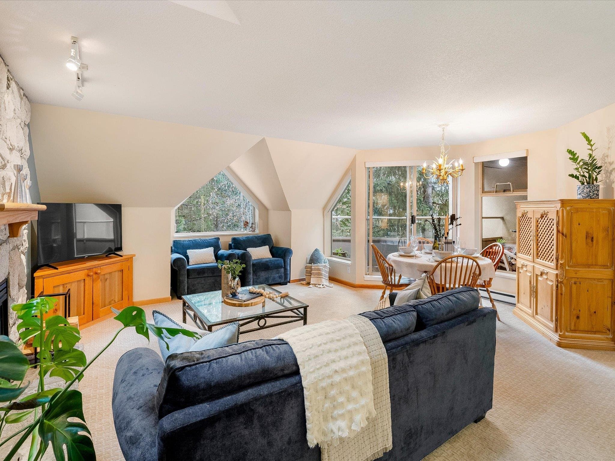 31 - 4636 Blackcomb Way, Whistler, V8E 0H2 — photo 5