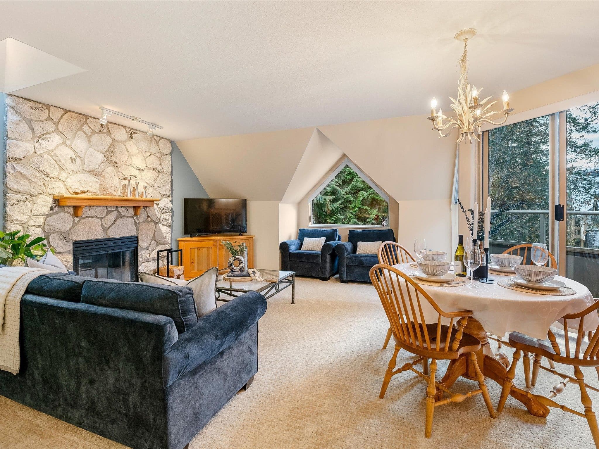31 - 4636 Blackcomb Way, Whistler, V8E 0H2 — photo 4