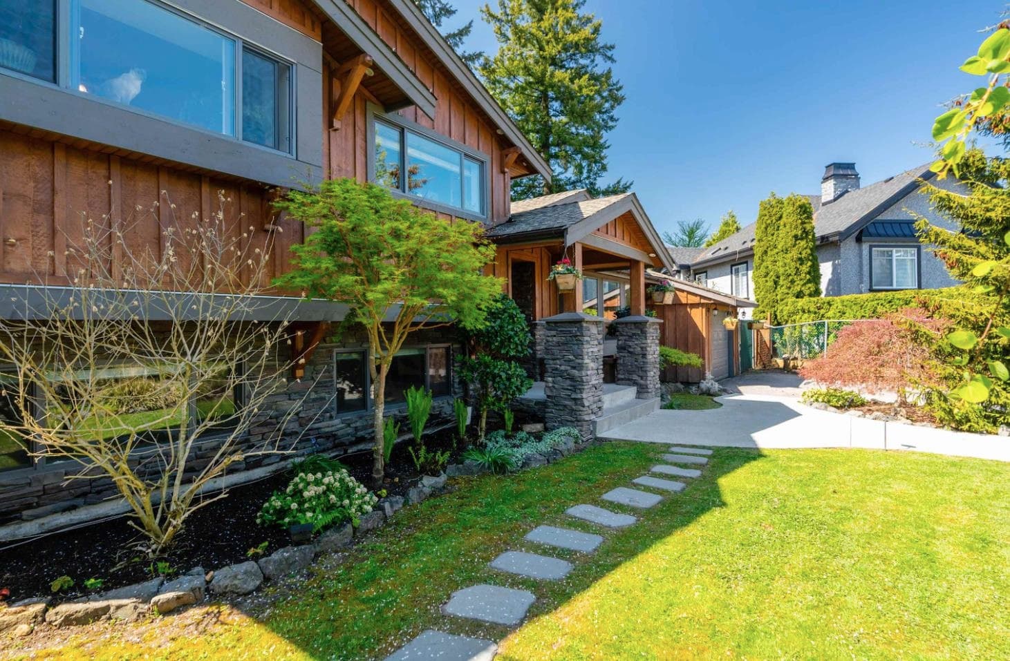 1740 Shannon Ct, Coquitlam, V3J 6C6 — photo 2