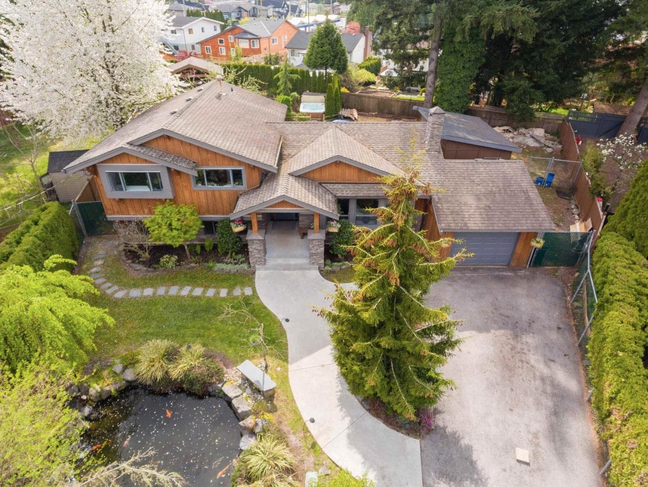 1740 Shannon Ct, Coquitlam, V3J 6C6 — photo 3