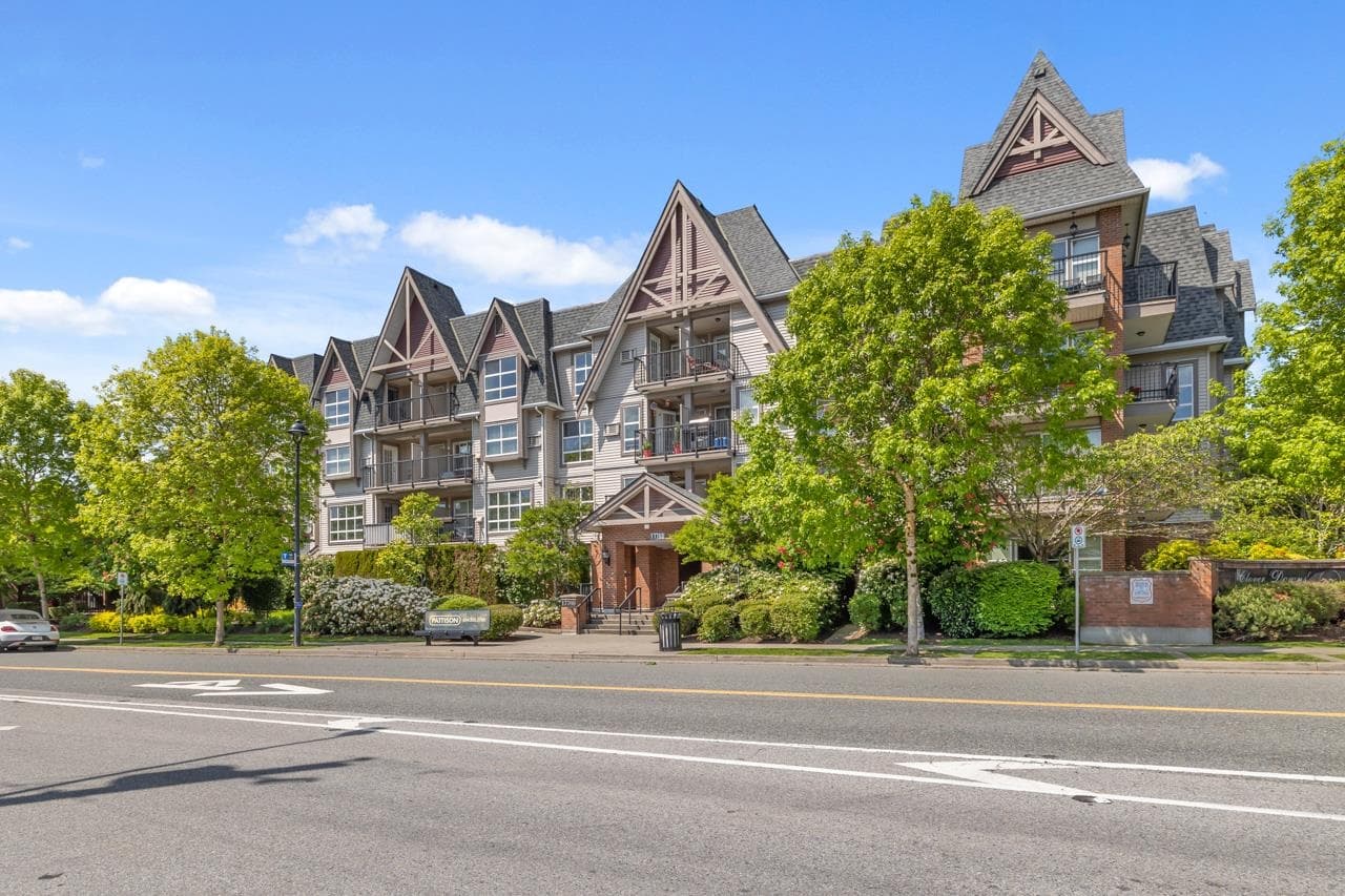 222 - 17769 57 Avenue, Surrey, V3S 1H1 — photo 2