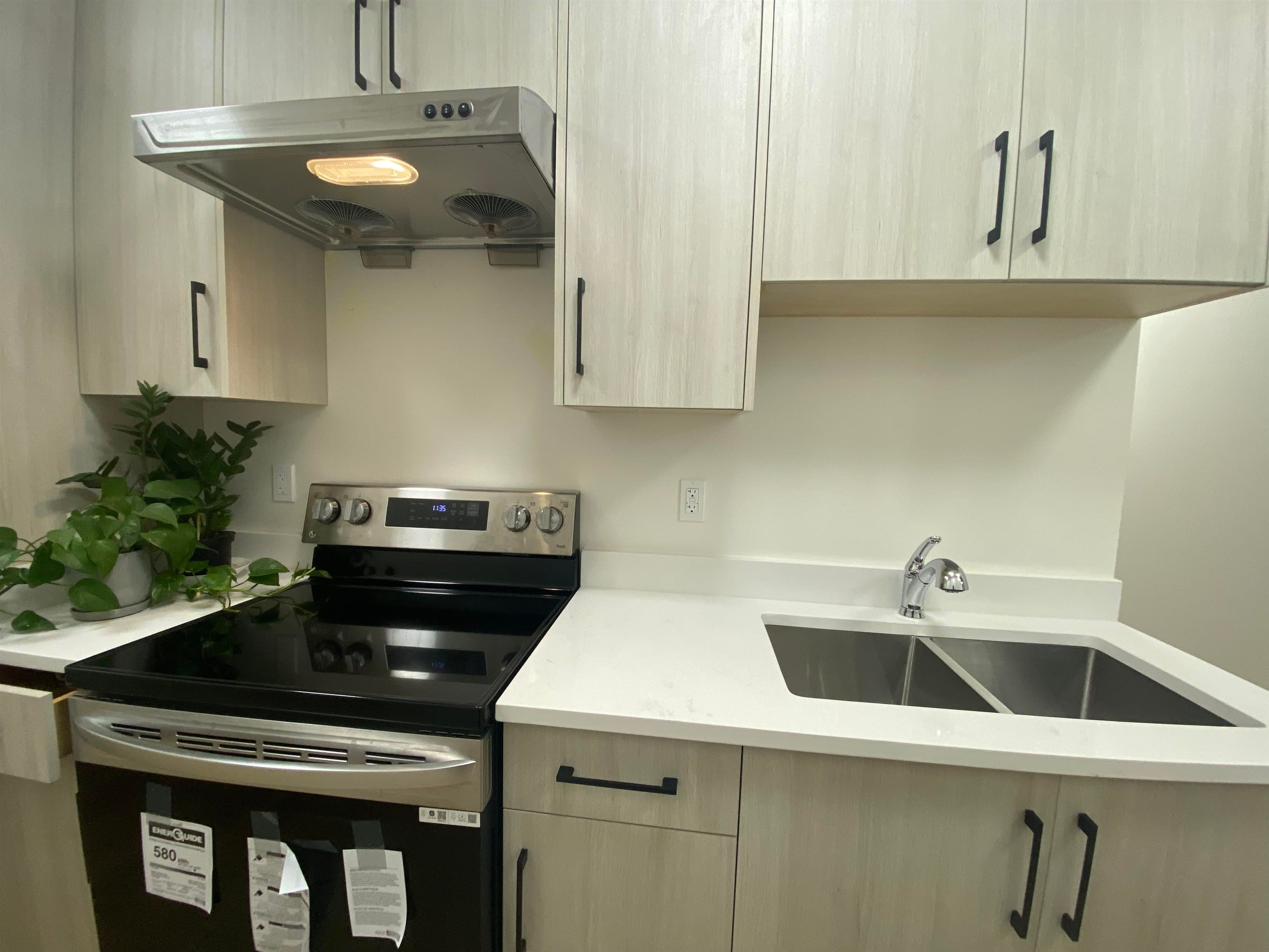 2 Bed Suite - 7542 Lindrick Court, Burnaby