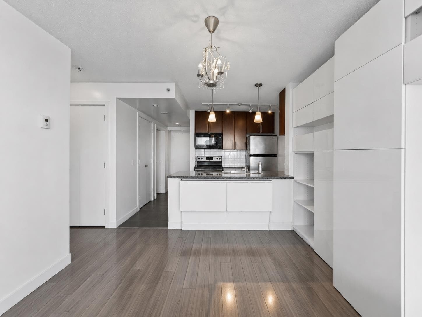 2309 - 688 Abbott Street, Vancouver, V6B 0B9 — photo 4