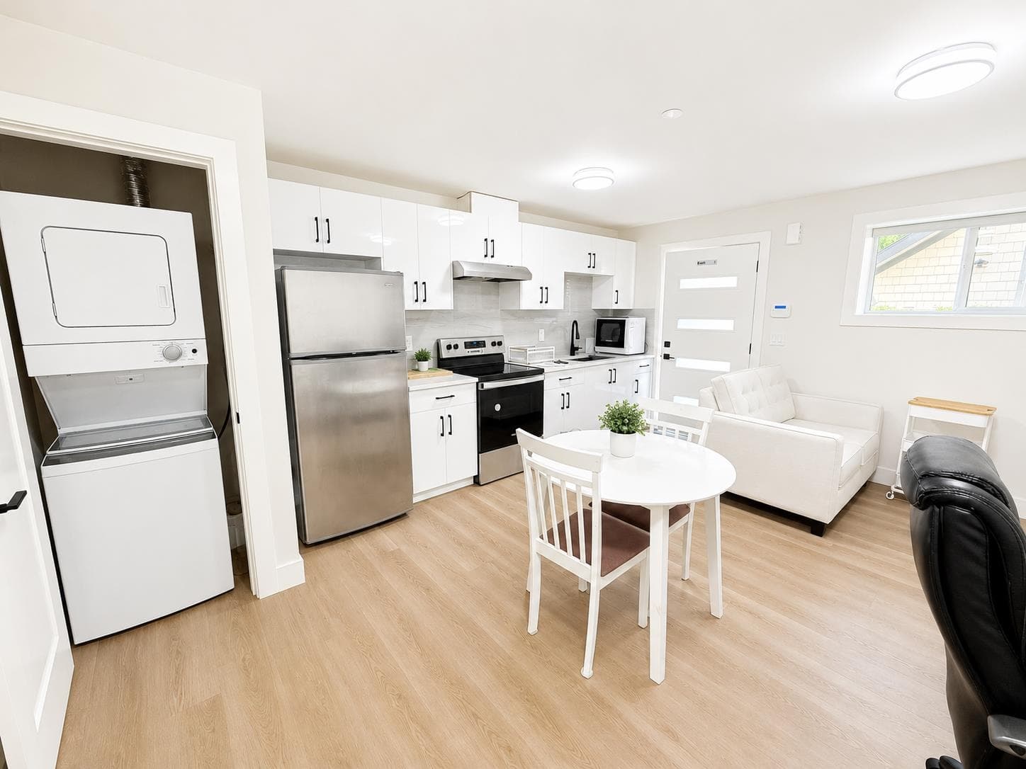 B - 1766 E 64th Avenue, Vancouver, V5P 2M7 — photo 4