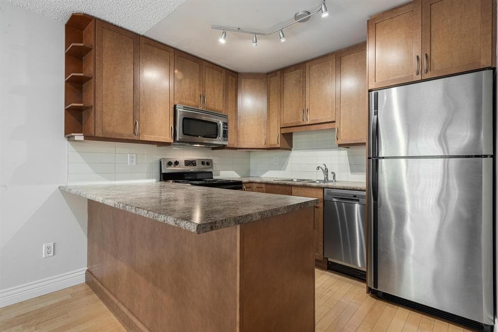 401 - 2920 Ash Street, Vancouver, V5Z 4A6 — photo 1