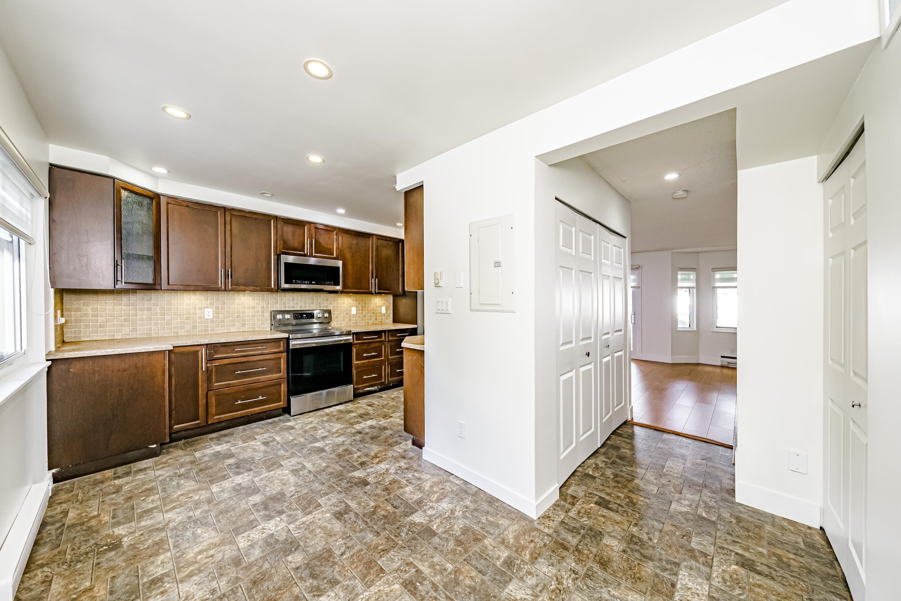 135 - 7325 140 Street, Surrey, V3W 5J6 — photo 3