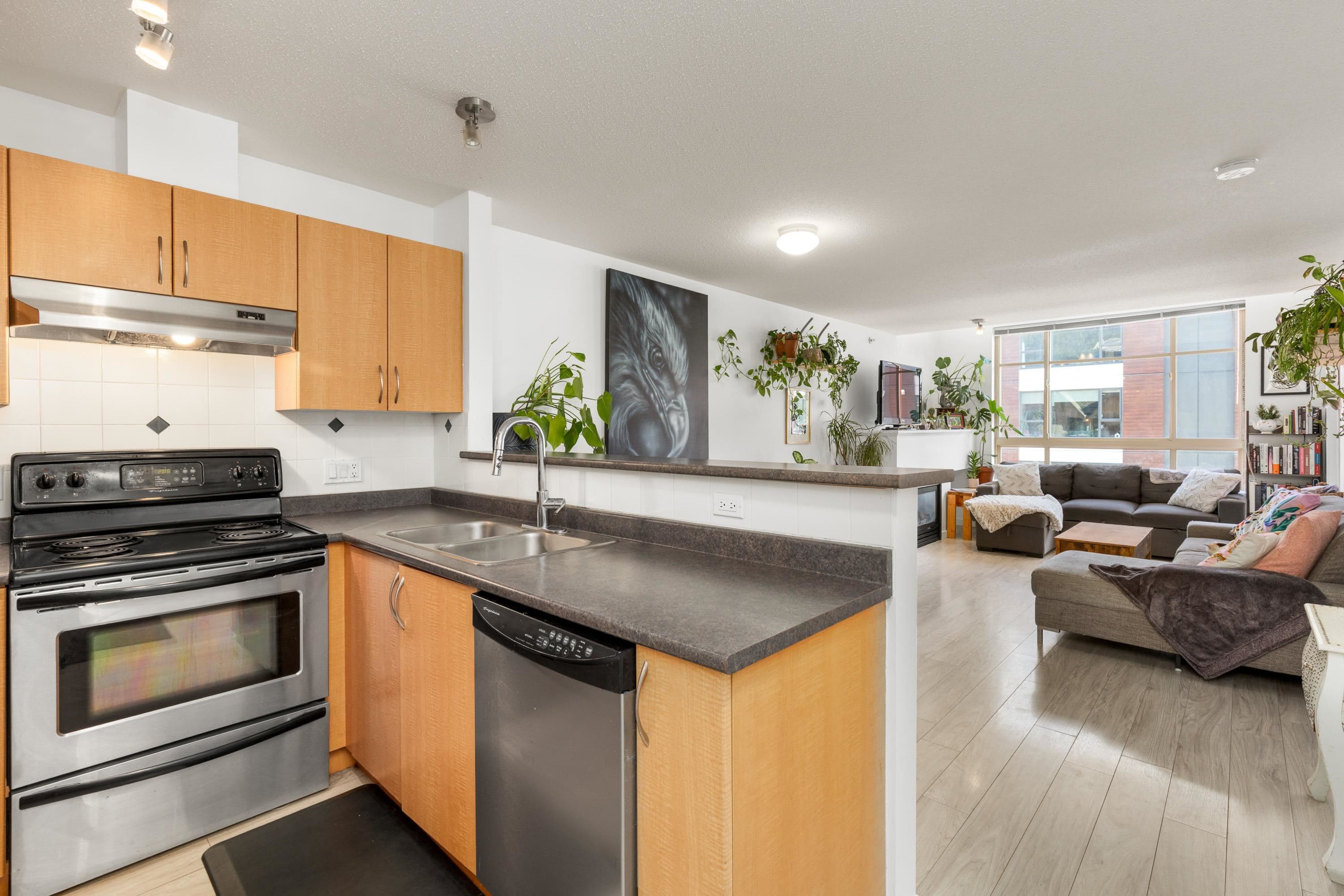 313 - 38003 Second Avenue, Squamish, V8B 0C4 — photo 4