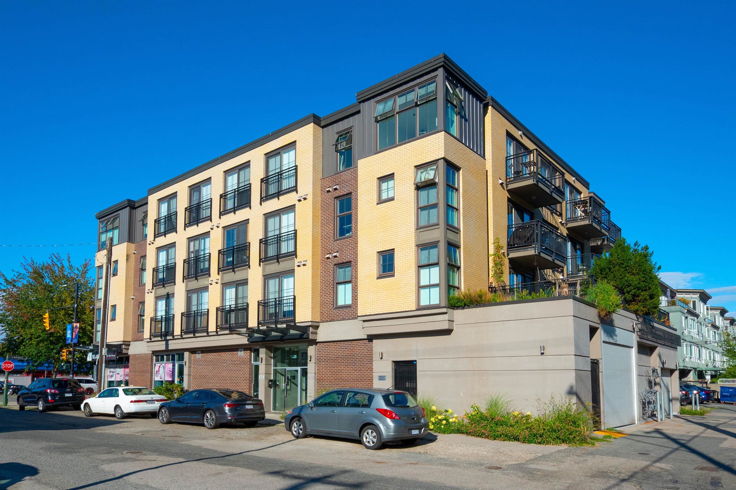 203 - 2528 Collingwood Street, Vancouver, V6R 0C1 — photo 2