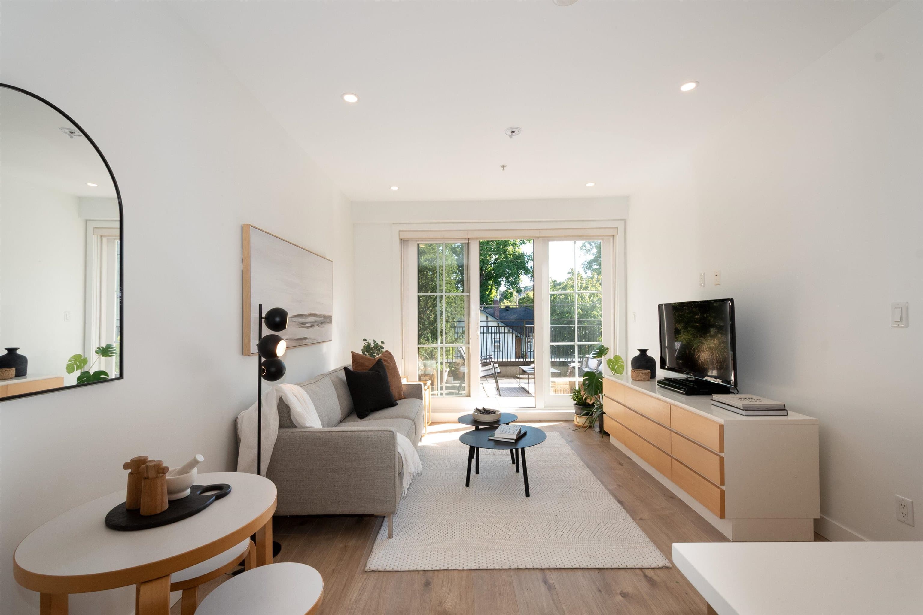203 - 2528 Collingwood Street, Vancouver, V6R 0C1 — photo 1