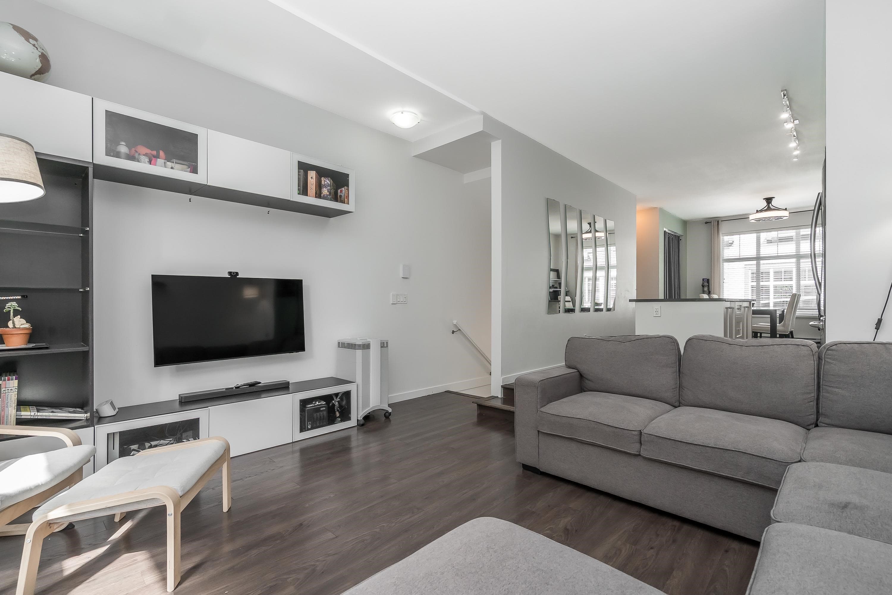 2 - 253 171 Street, Surrey, V3A 9P4 — photo 2
