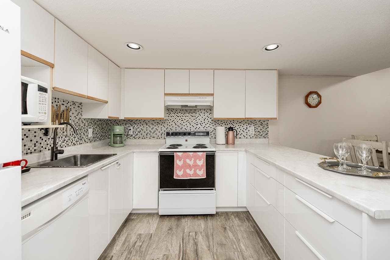 207 - 1215 Pacific Street, Coquitlam, V3B 7M4 — photo 5