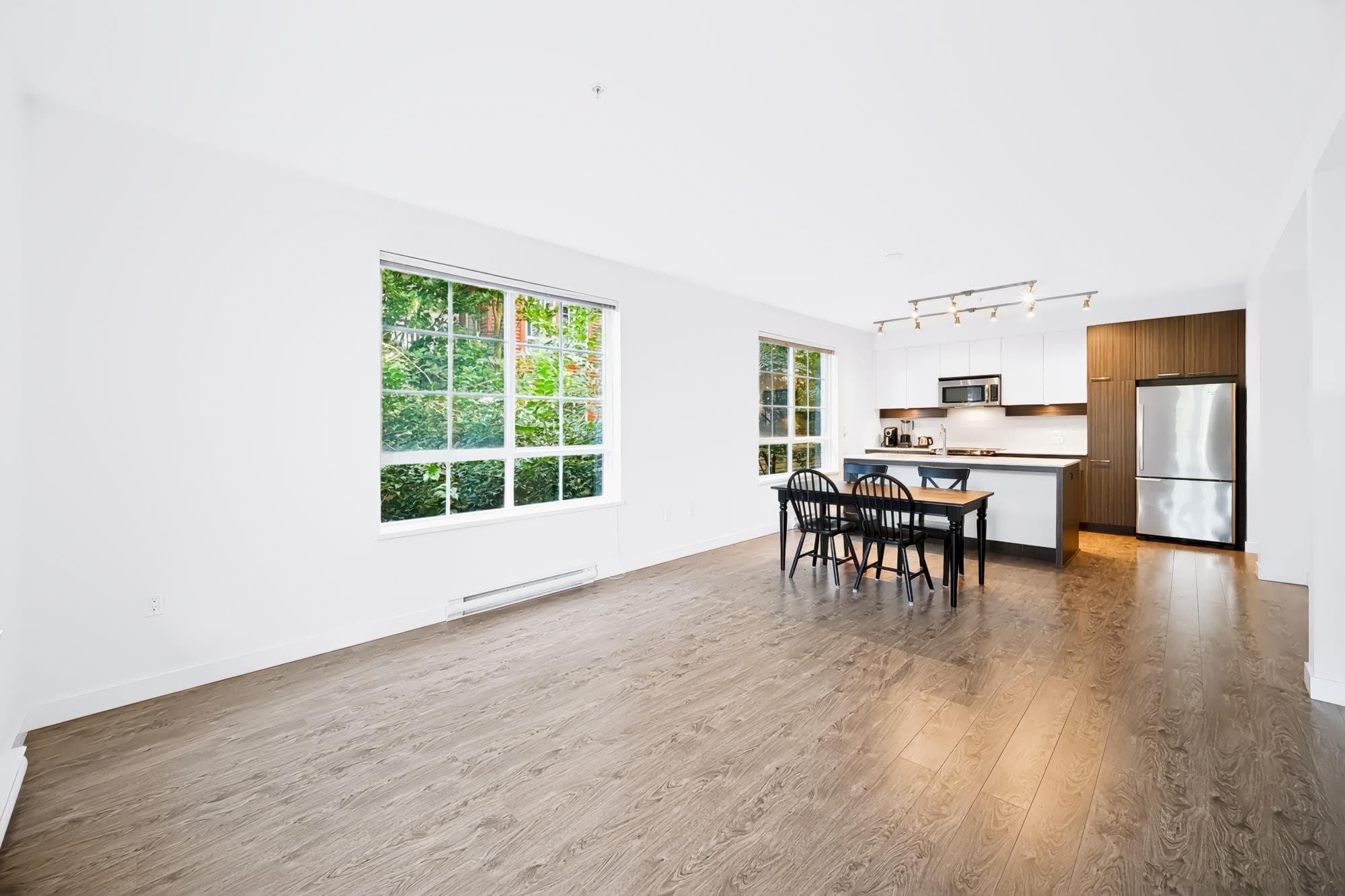 203 - 608 Como Lake Avenue, Coquitlam, V3J 0B2 — photo 3