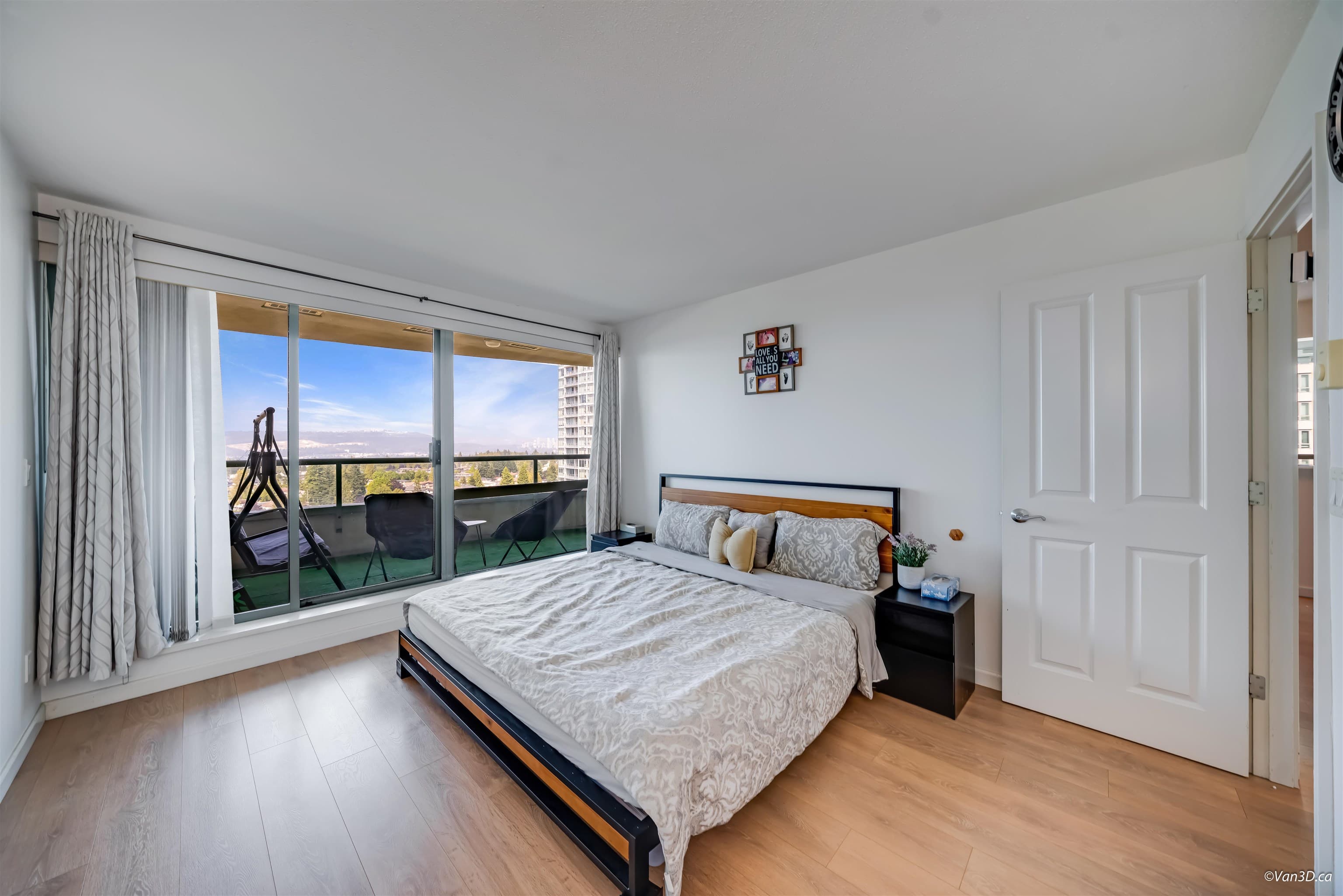 1801 - 6611 Southoaks Crescent, Burnaby, V5E 4L5 — photo 4