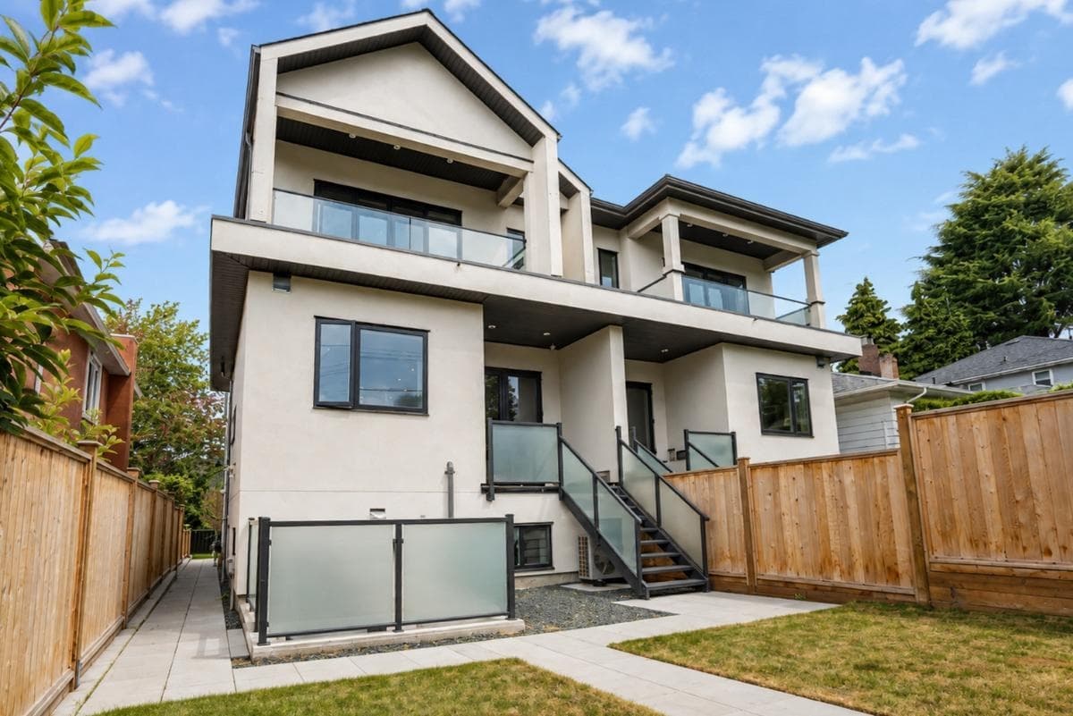 BSMT - 7382 Maple Street, Vancouver