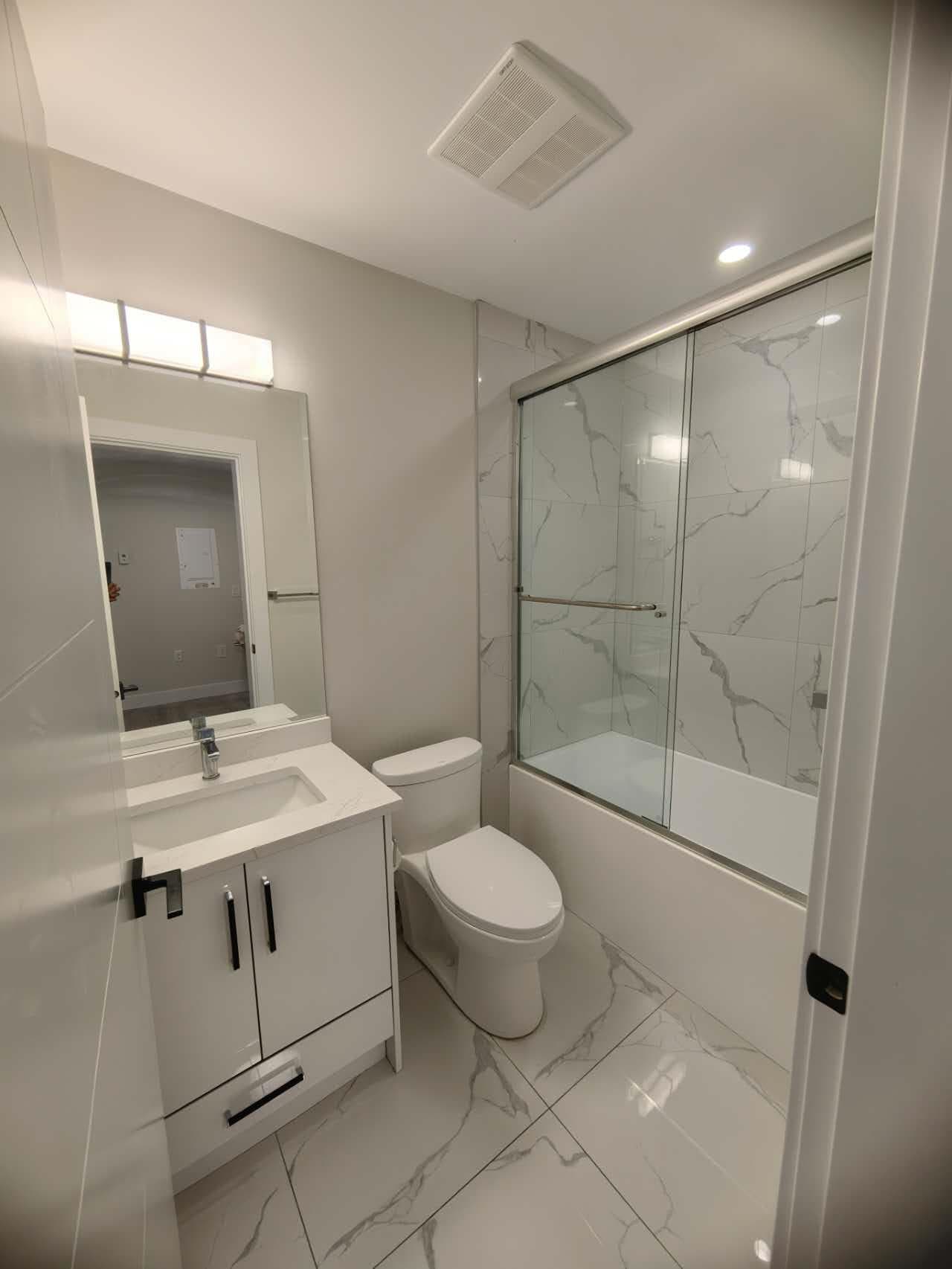Ground level - 16xx Ellesmere Avenue, Burnaby, V5B 3T4 — photo 5