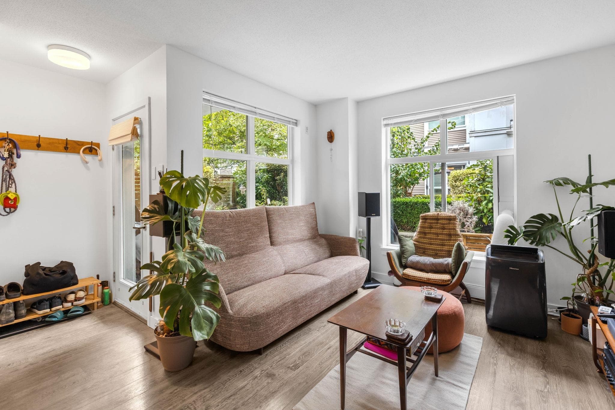 302 - 618 Langside Avenue, Coquitlam, V3J 0B8 — photo 4